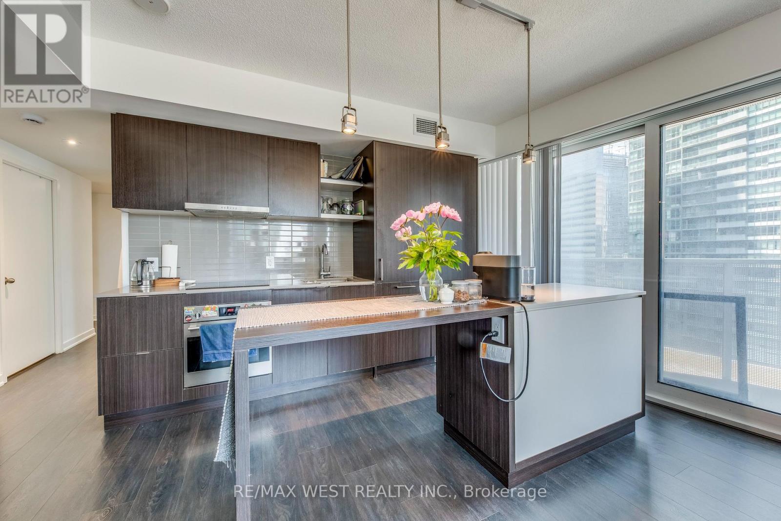 2004 - 100 Harbour Street, Toronto, Ontario  M5J 0B5 - Photo 6 - C12500622