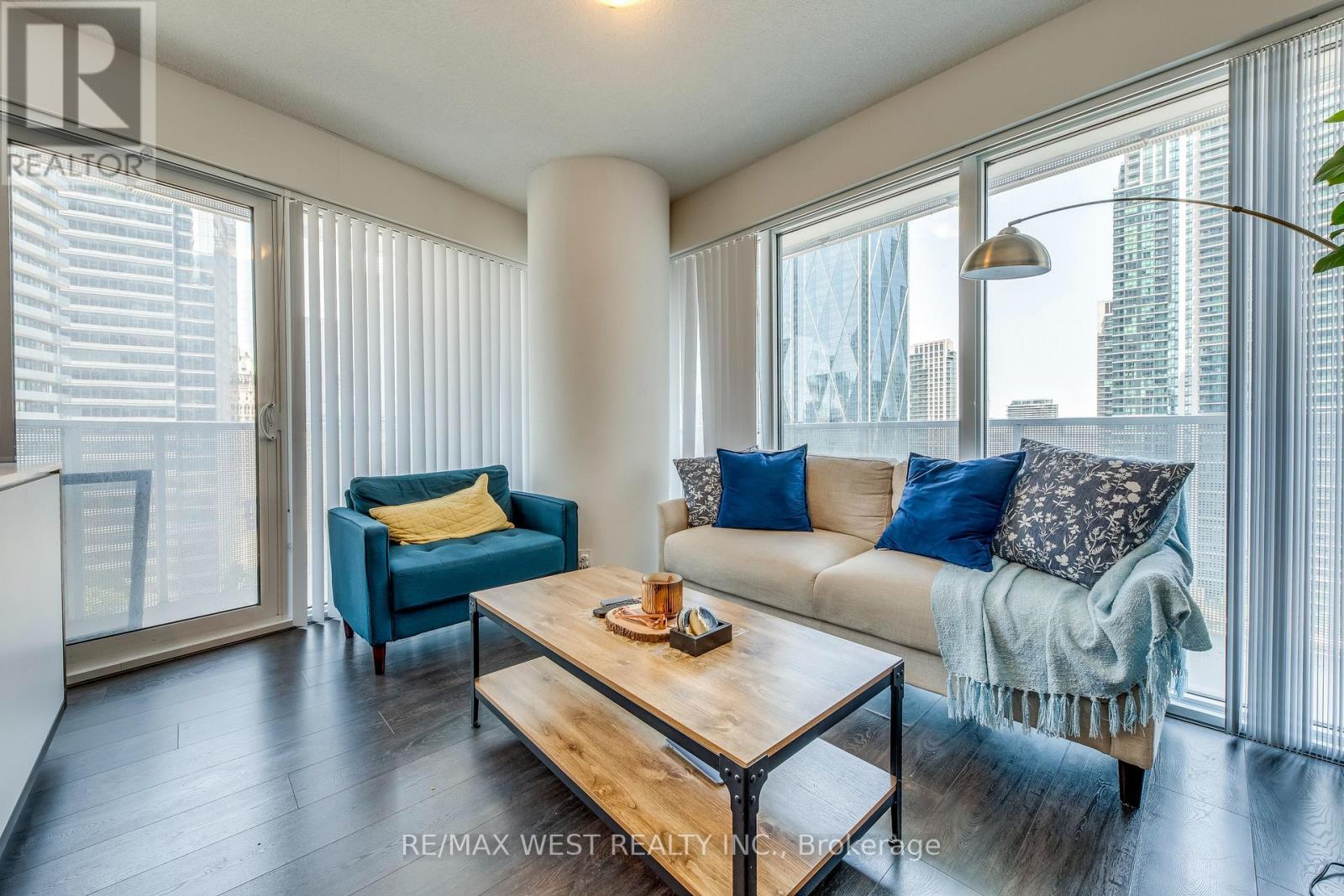 2004 - 100 Harbour Street, Toronto, Ontario  M5J 0B5 - Photo 7 - C12500622