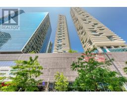 2004 - 100 HARBOUR STREET, Toronto, Ontario