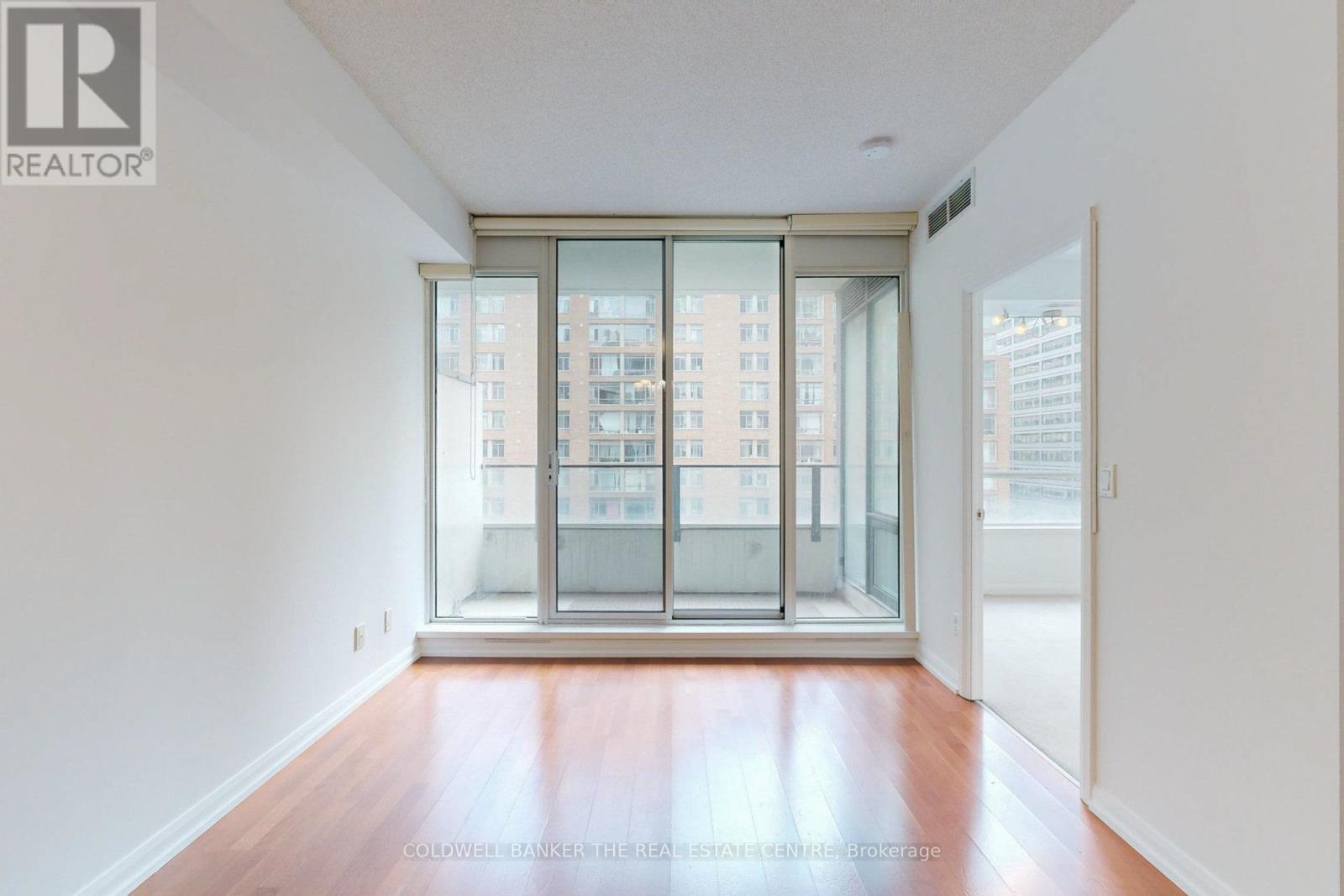 1118 - 111 Elizabeth Street, Toronto, Ontario  M5G 1P7 - Photo 15 - C12500628