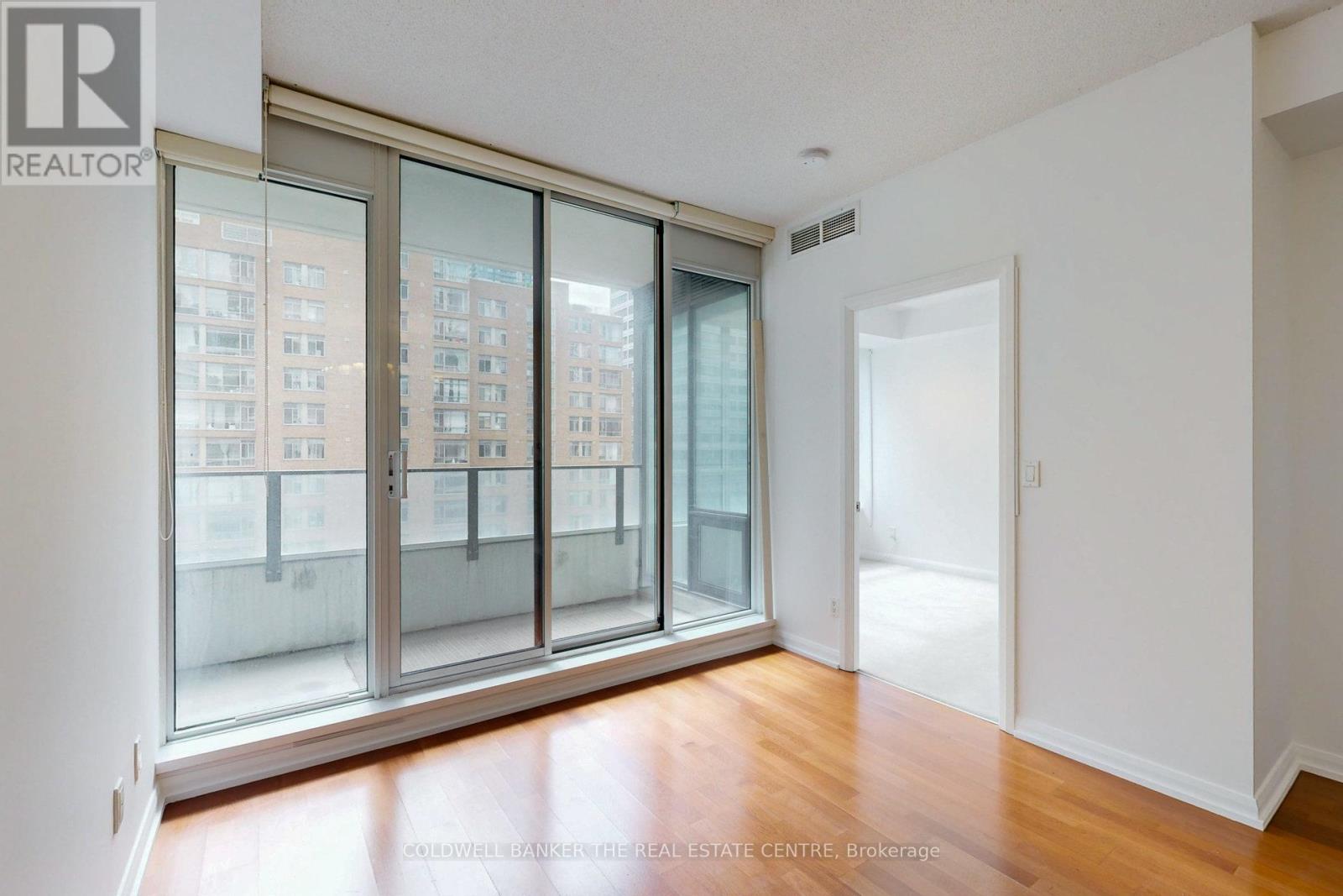 1118 - 111 Elizabeth Street, Toronto, Ontario  M5G 1P7 - Photo 18 - C12500628