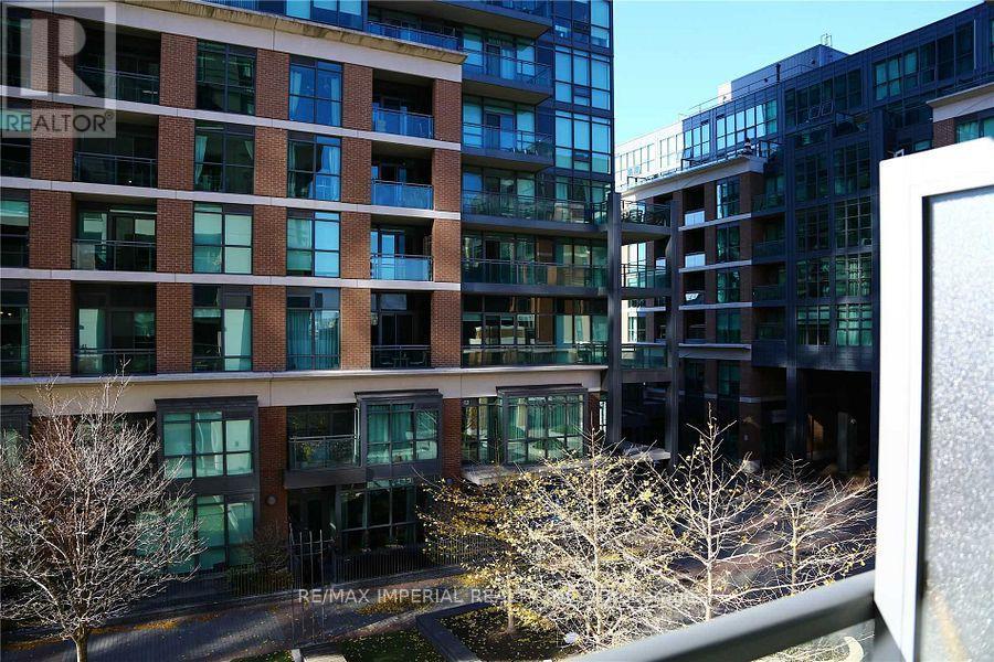 323- Bedroom 2 - 68 Abell Street, Toronto (Little Portugal), Ontario  M6J 0B1 - Photo 8 - C12500640