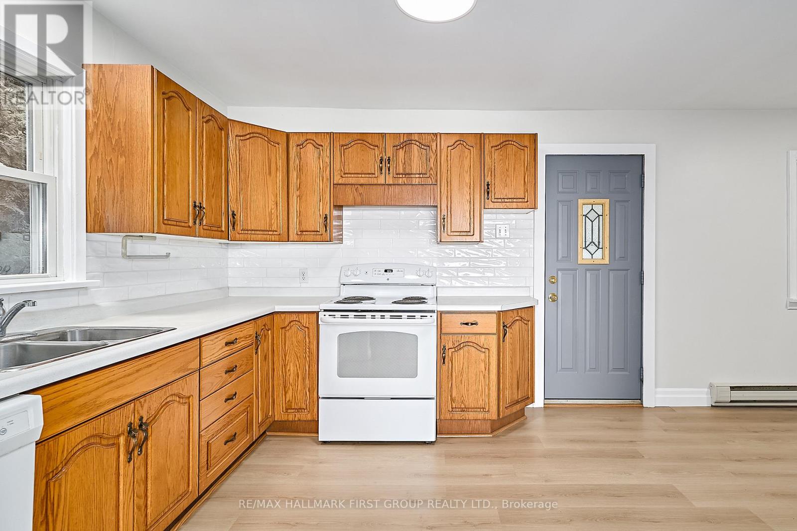 16 Ontoro Boulevard, Ajax, Ontario  L1Z 1X6 - Photo 13 - E12500634