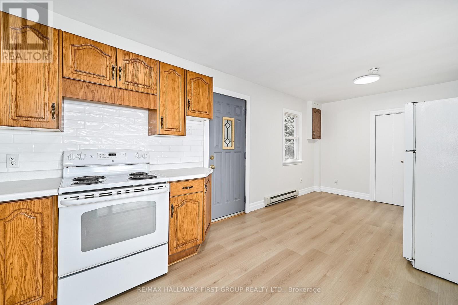 16 Ontoro Boulevard, Ajax, Ontario  L1Z 1X6 - Photo 7 - E12500634