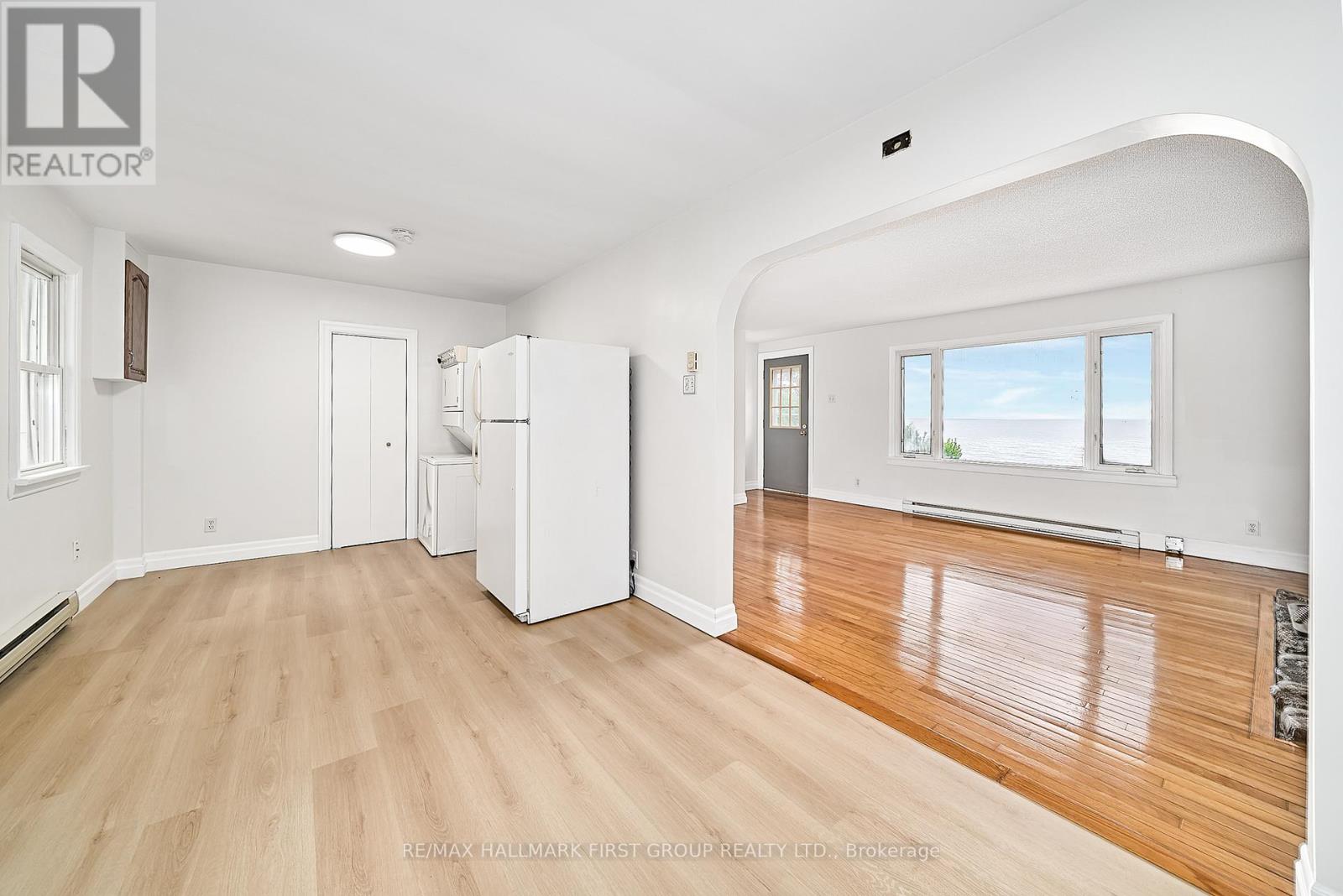 16 Ontoro Boulevard, Ajax, Ontario  L1Z 1X6 - Photo 8 - E12500634