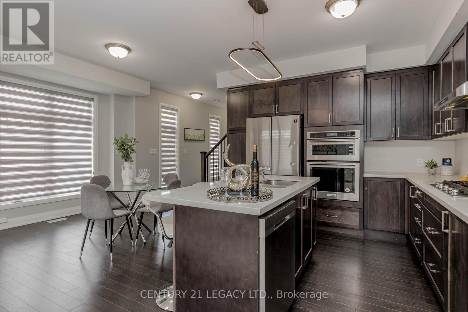 73 Brushwood Drive, Brampton, Ontario  L6Y 6J4 - Photo 11 - W12498524