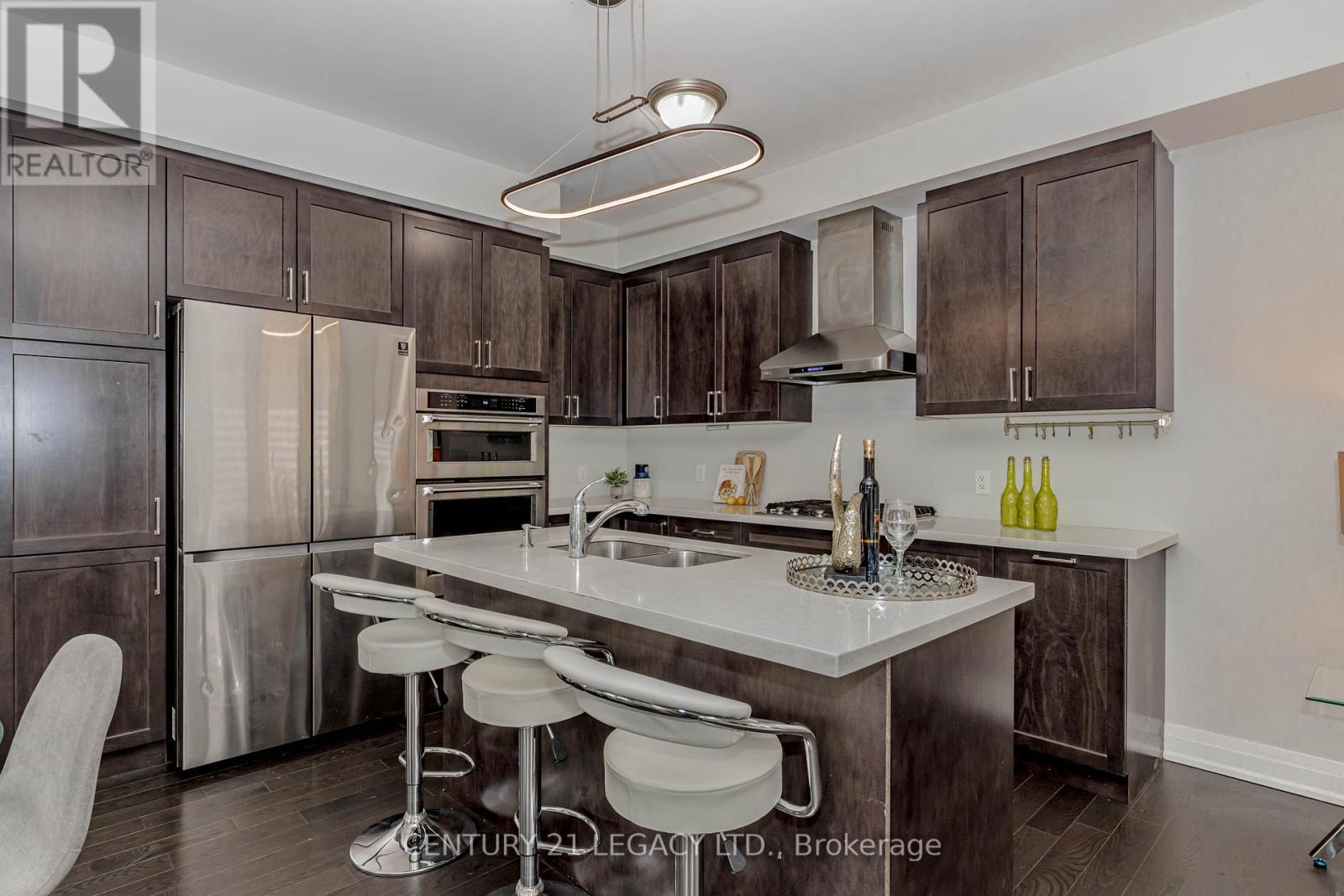 73 Brushwood Drive, Brampton, Ontario  L6Y 6J4 - Photo 10 - W12498524