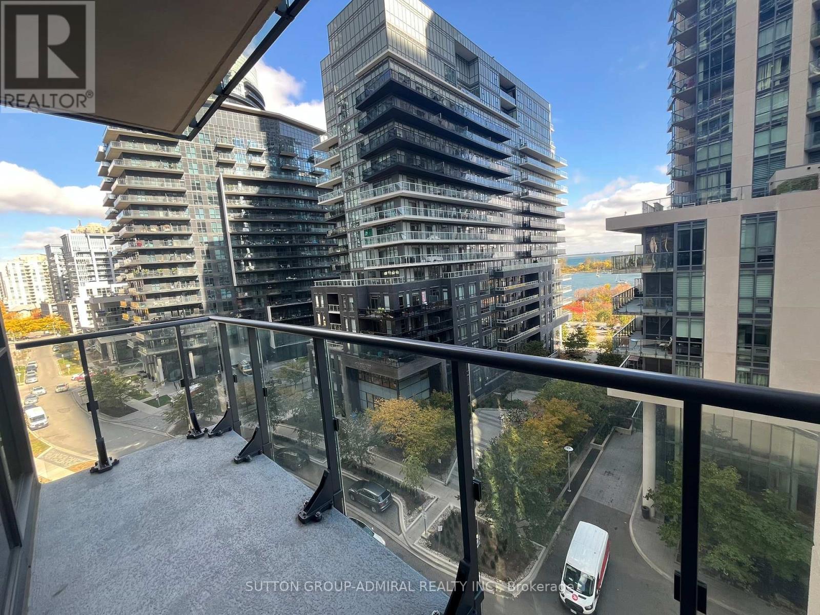 712 - 60 Annie Craig Drive, Toronto, Ontario  M8V 0C5 - Photo 3 - W12500562