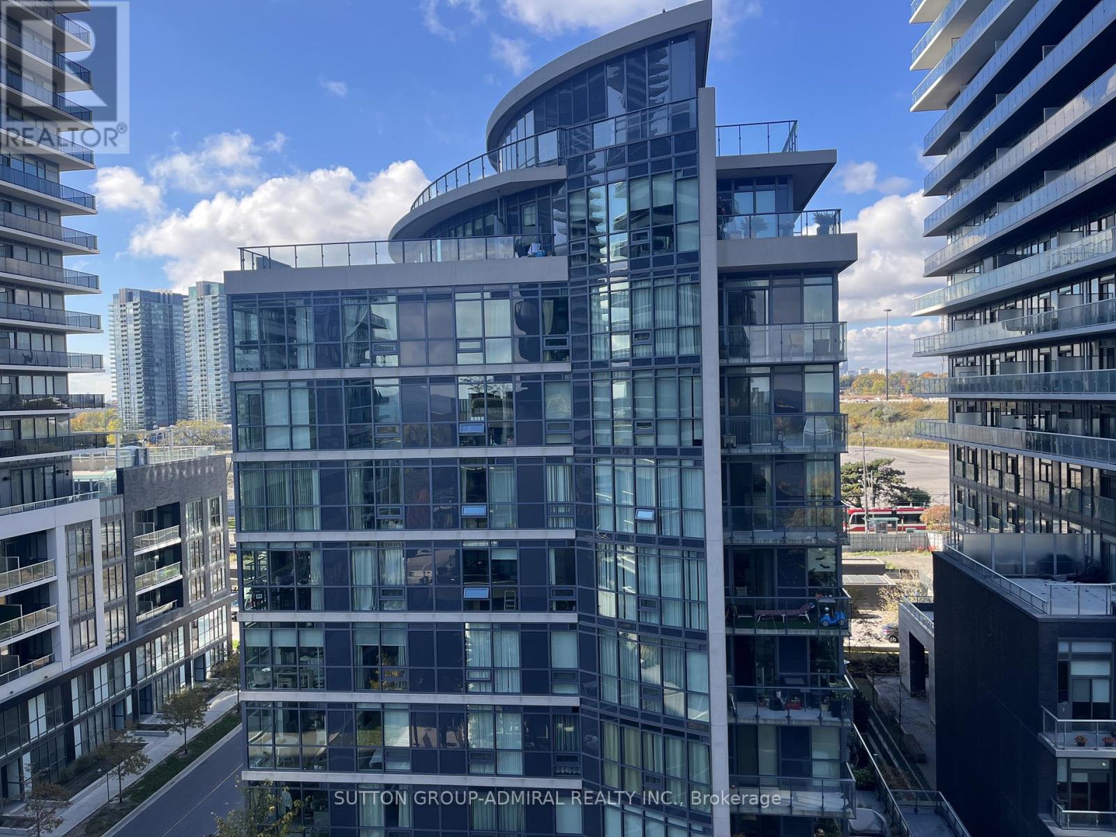 712 - 60 Annie Craig Drive, Toronto, Ontario  M8V 0C5 - Photo 5 - W12500562