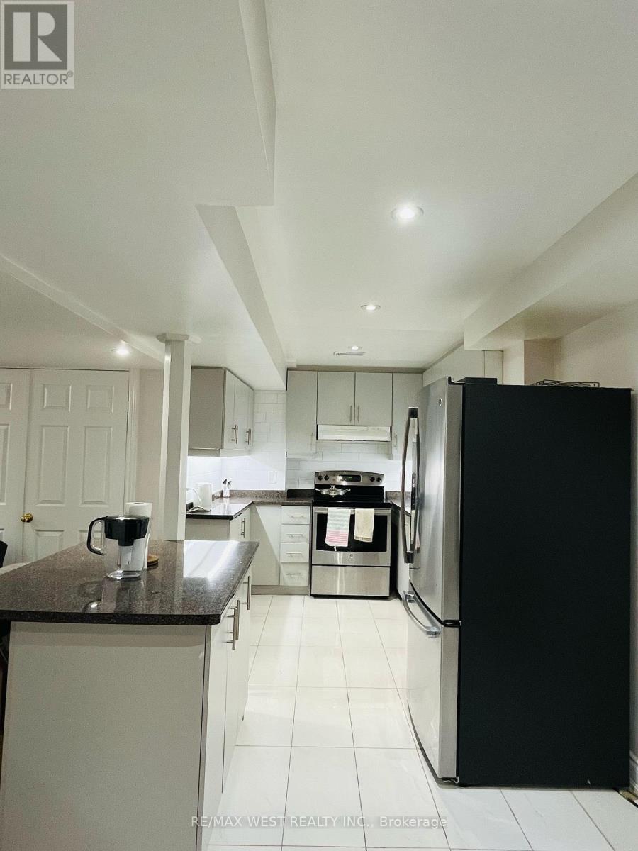 76 LEXINGTON ROAD, Brampton, Ontario