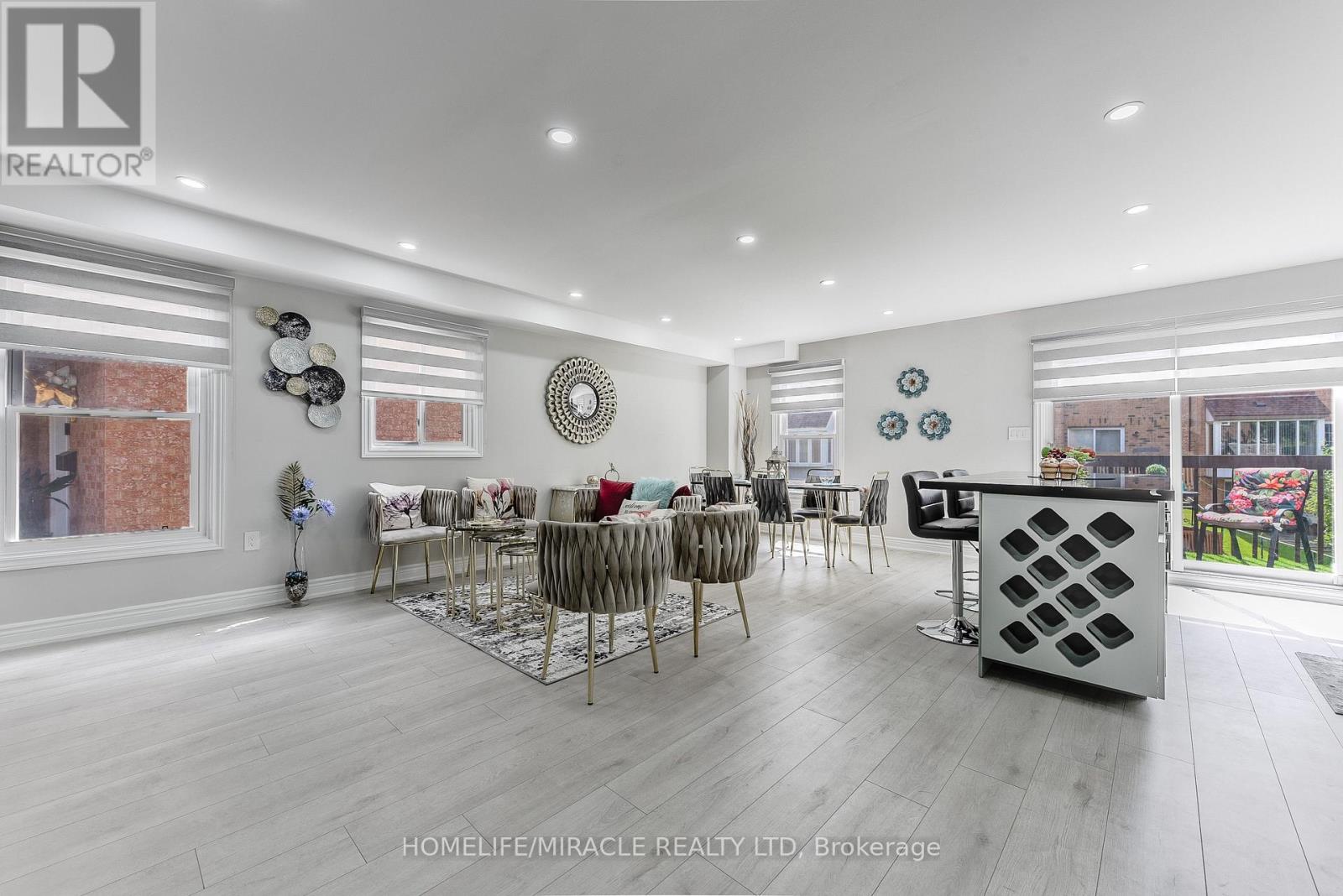 30 Peaceful Place, Brampton, Ontario  L6S 4E6 - Photo 10 - W12500592