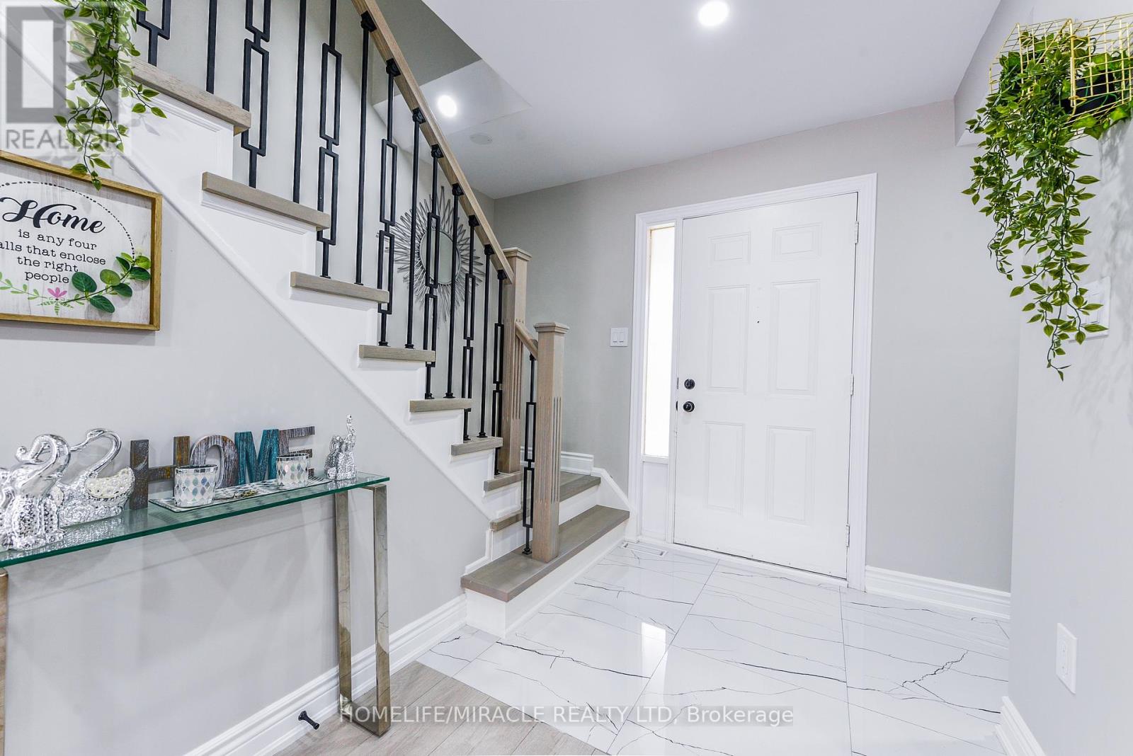 30 Peaceful Place, Brampton, Ontario  L6S 4E6 - Photo 19 - W12500592