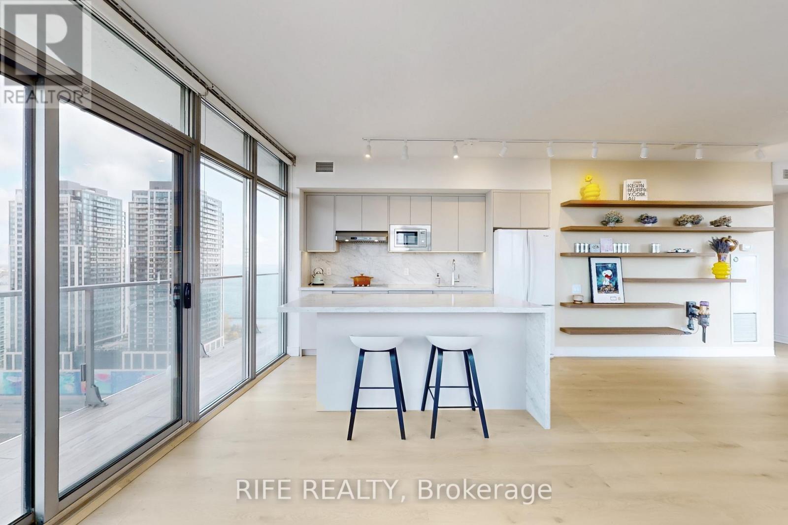 2512 - 103 The Queensway Avenue, Toronto, Ontario  M6S 5B3 - Photo 10 - W12500604