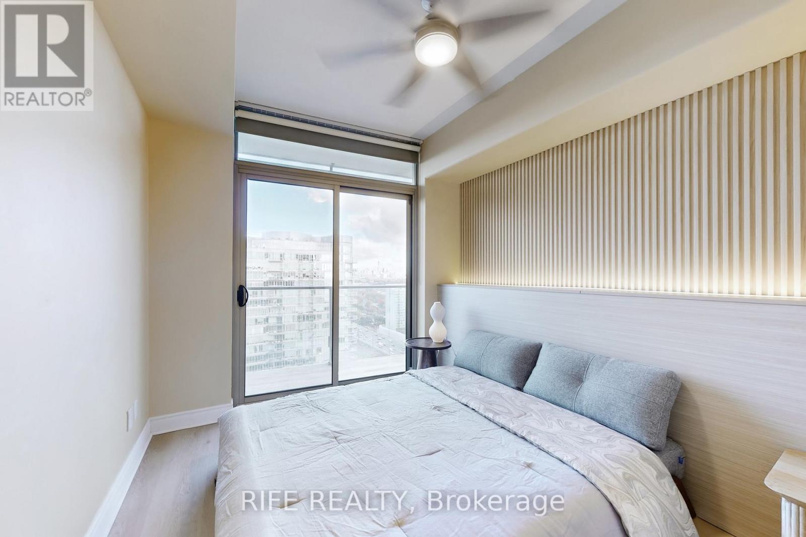 2512 - 103 The Queensway Avenue, Toronto, Ontario  M6S 5B3 - Photo 14 - W12500604