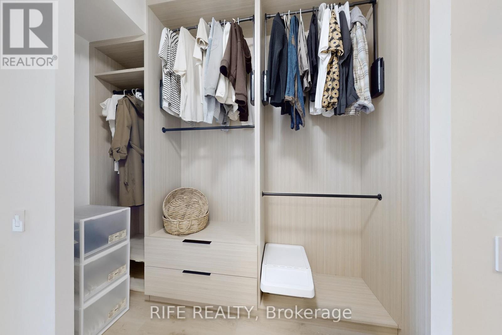 2512 - 103 The Queensway Avenue, Toronto, Ontario  M6S 5B3 - Photo 16 - W12500604