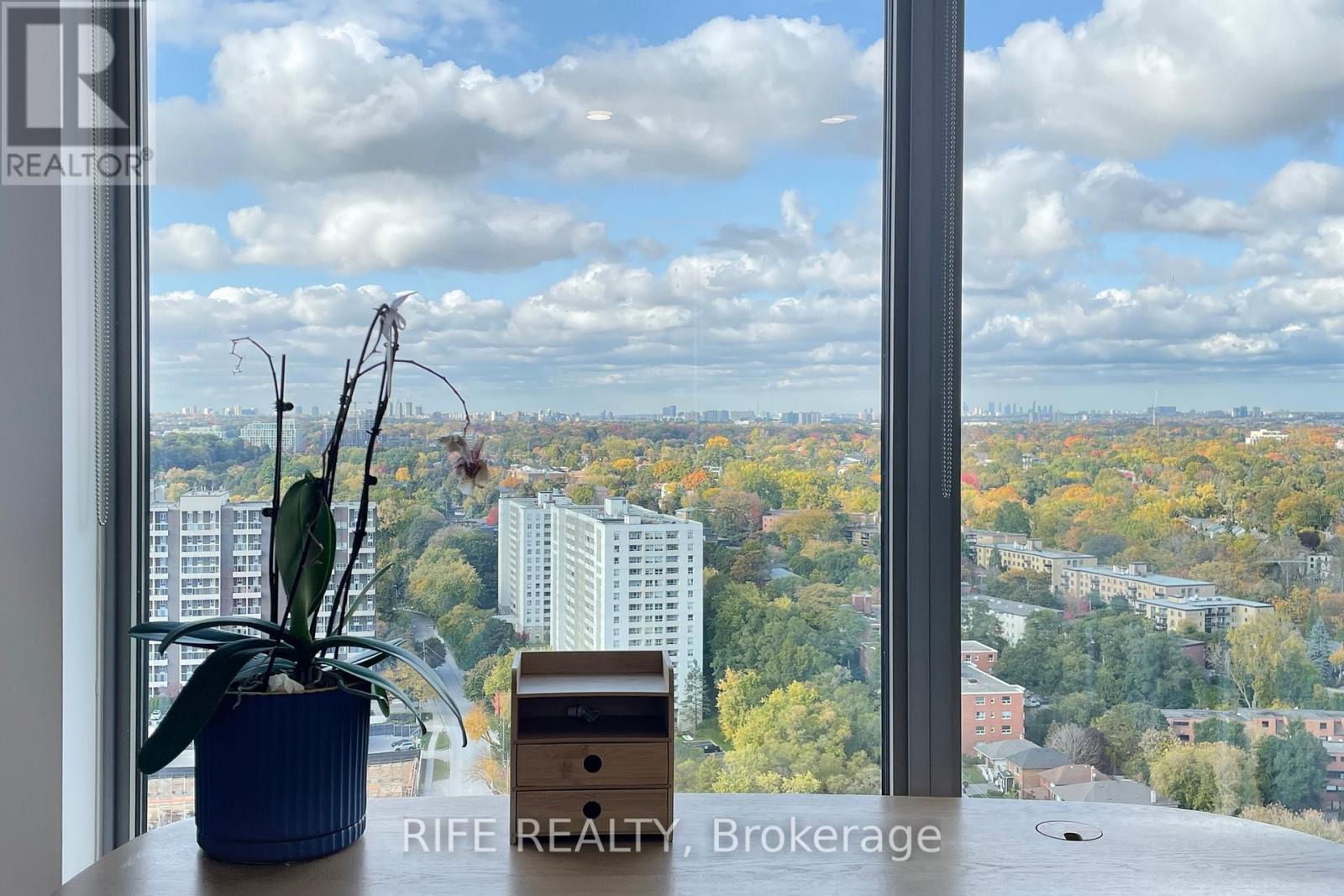 2512 - 103 The Queensway Avenue, Toronto, Ontario  M6S 5B3 - Photo 20 - W12500604