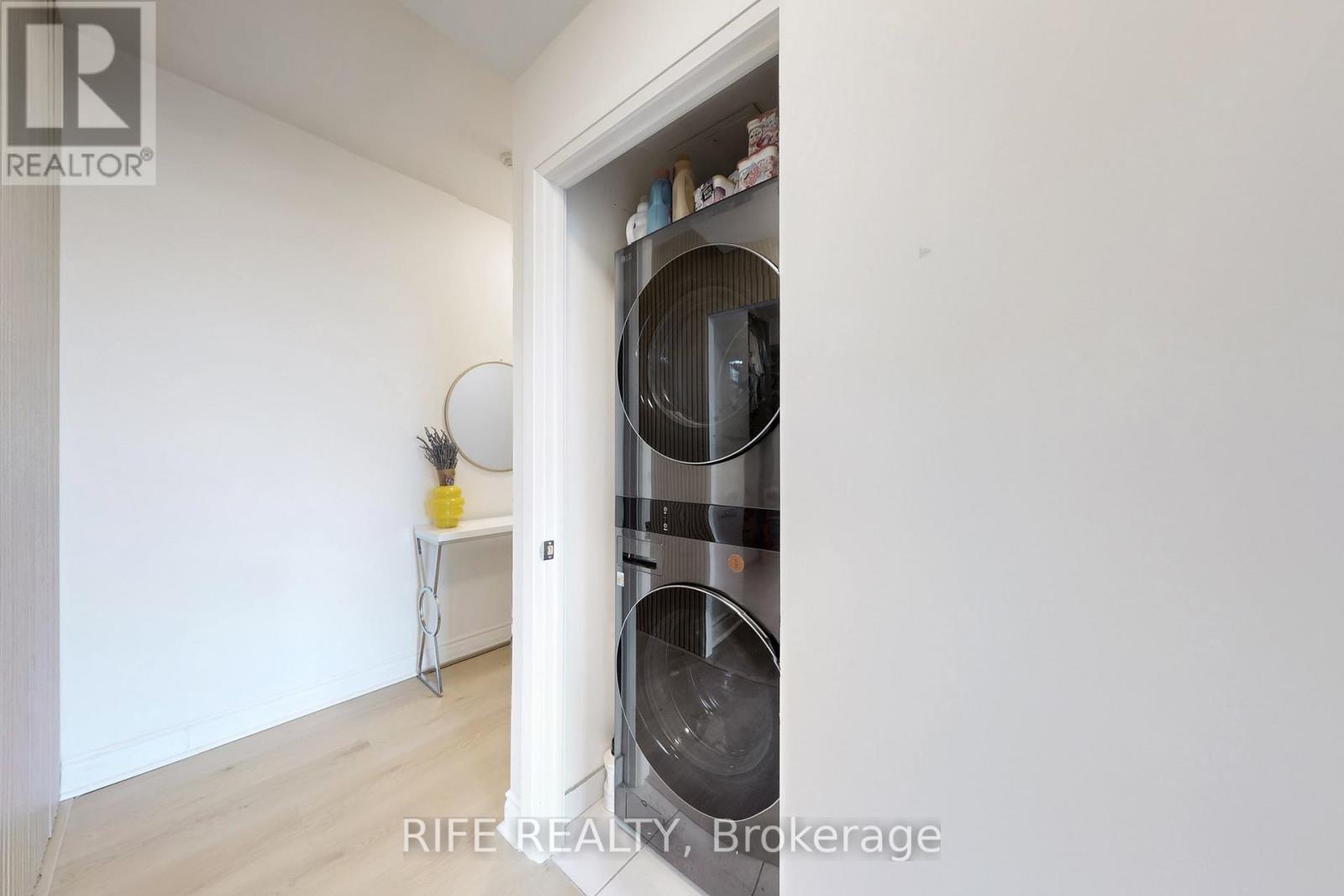 2512 - 103 The Queensway Avenue, Toronto, Ontario  M6S 5B3 - Photo 26 - W12500604