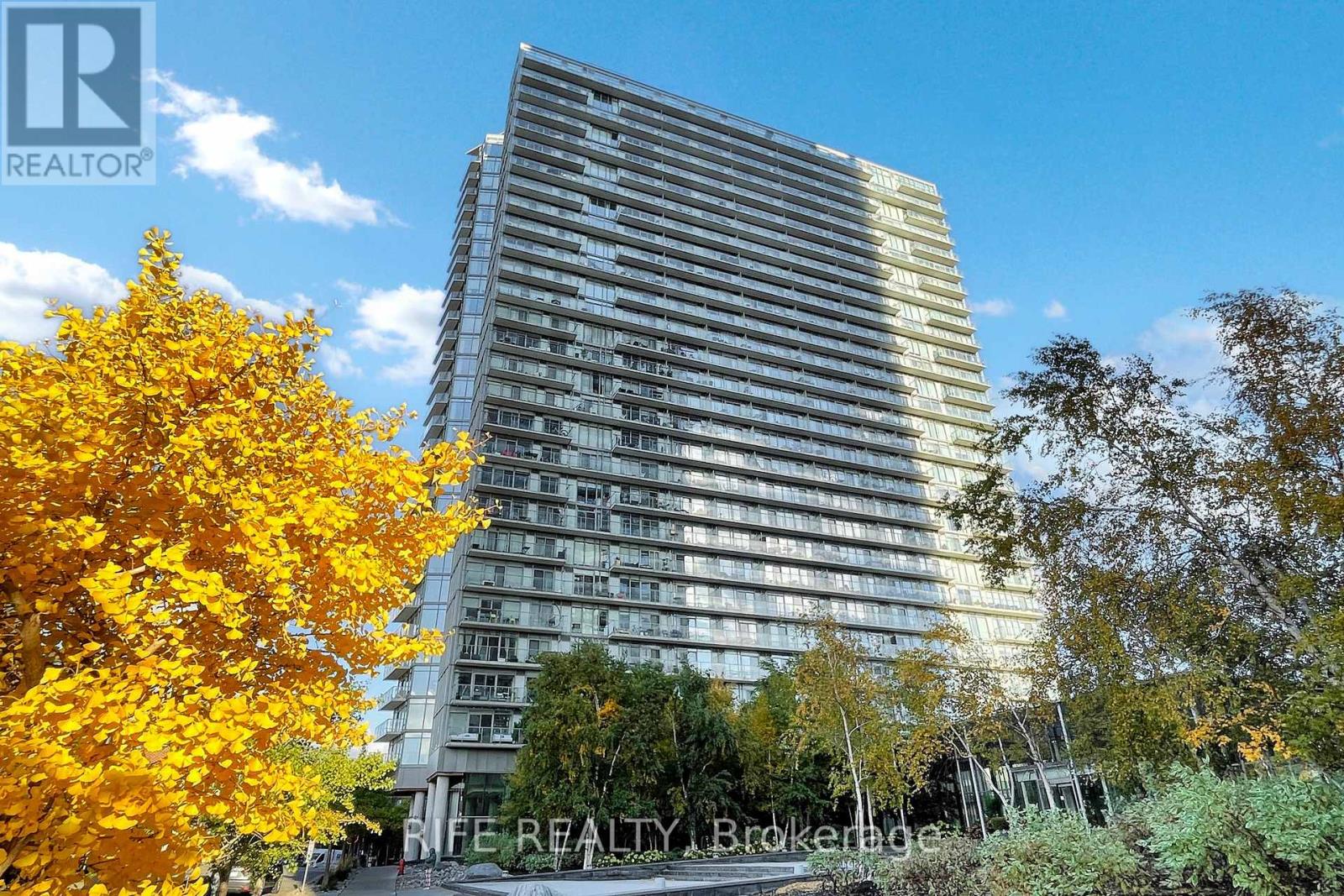 2512 - 103 The Queensway Avenue, Toronto, Ontario  M6S 5B3 - Photo 3 - W12500604