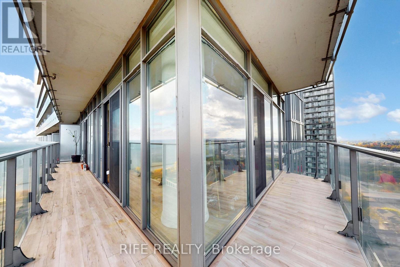 2512 - 103 The Queensway Avenue, Toronto, Ontario  M6S 5B3 - Photo 30 - W12500604