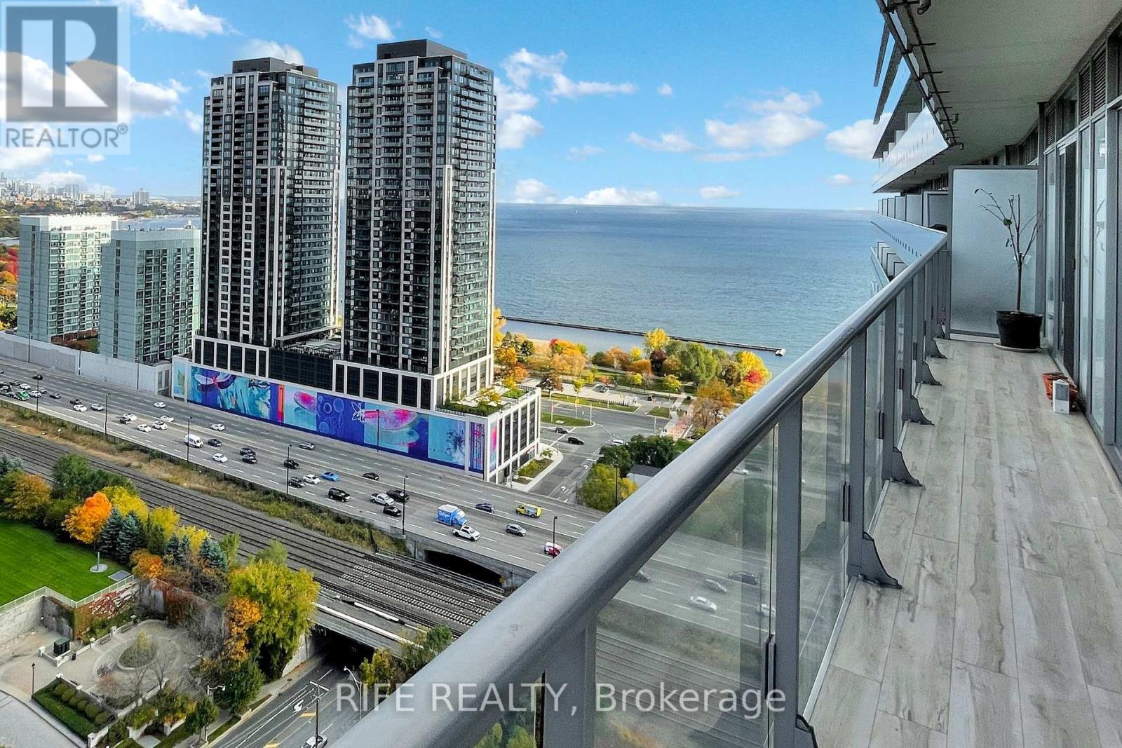 2512 - 103 The Queensway Avenue, Toronto, Ontario  M6S 5B3 - Photo 31 - W12500604