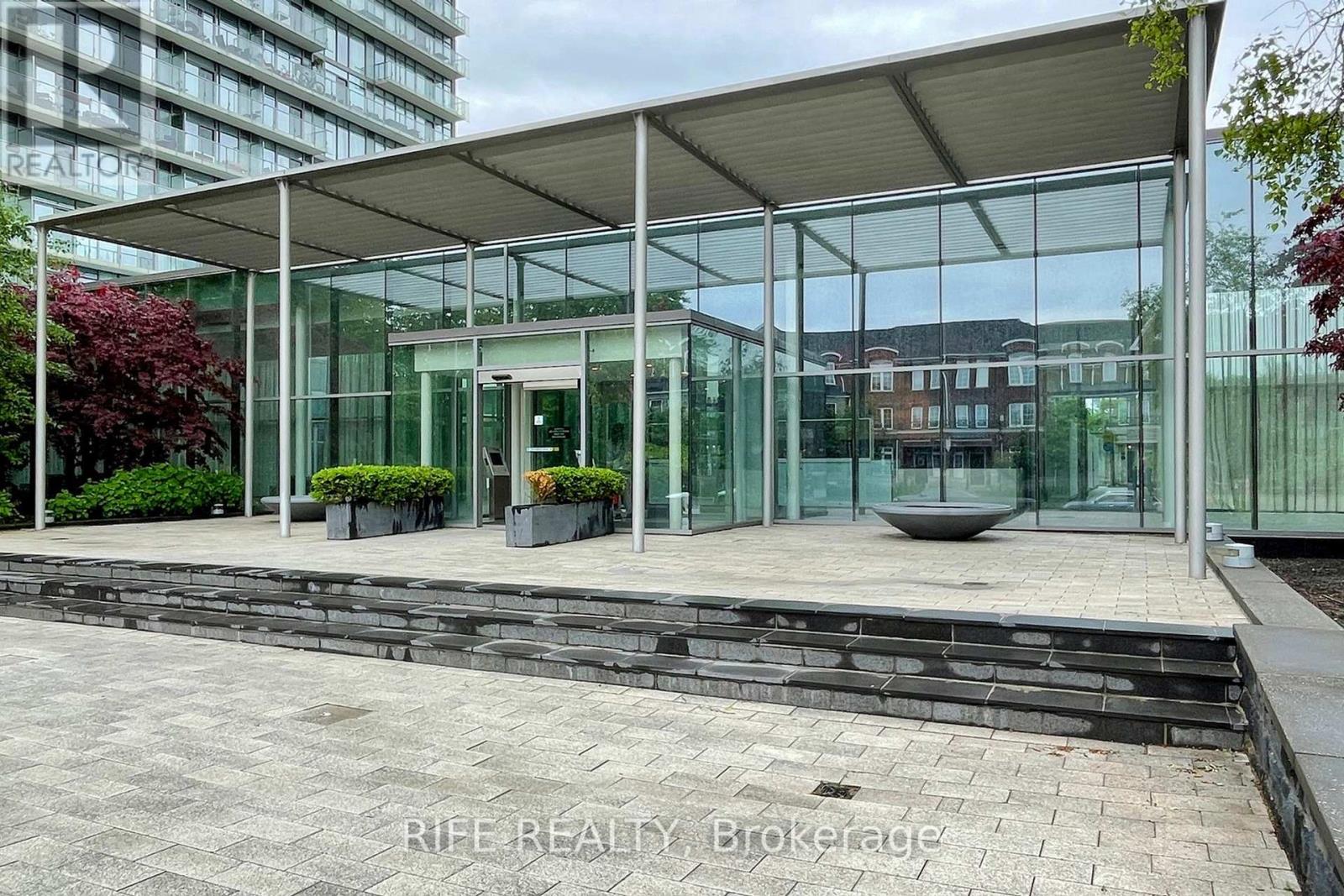 2512 - 103 The Queensway Avenue, Toronto, Ontario  M6S 5B3 - Photo 4 - W12500604