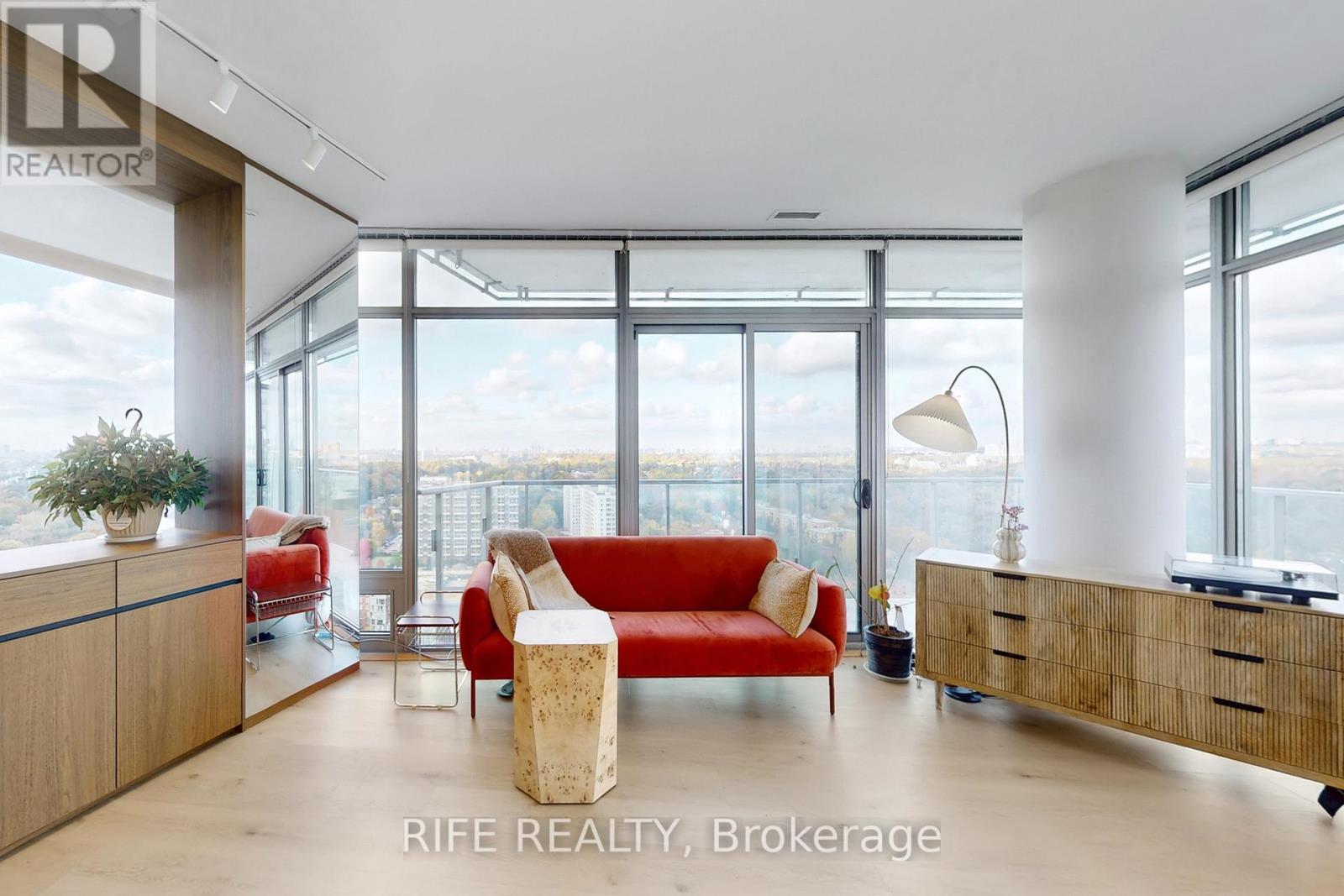 2512 - 103 The Queensway Avenue, Toronto, Ontario  M6S 5B3 - Photo 7 - W12500604