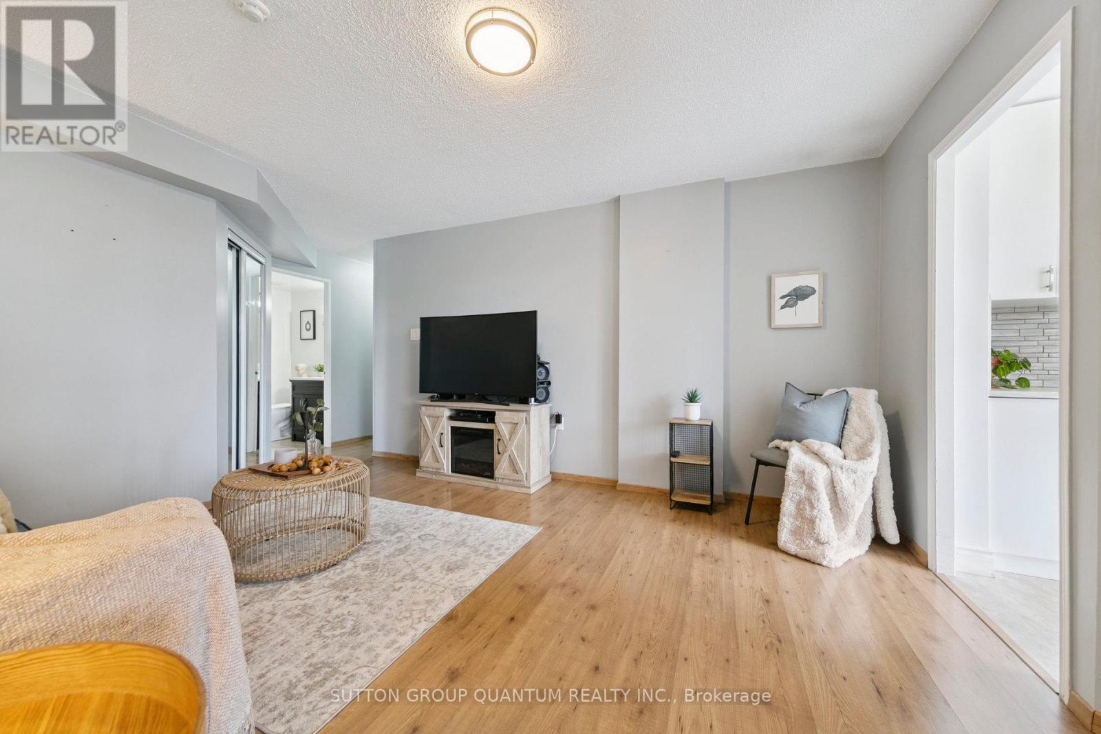 611 - 1110 Walden Circle, Mississauga, Ontario  L5J 4R3 - Photo 7 - W12500608