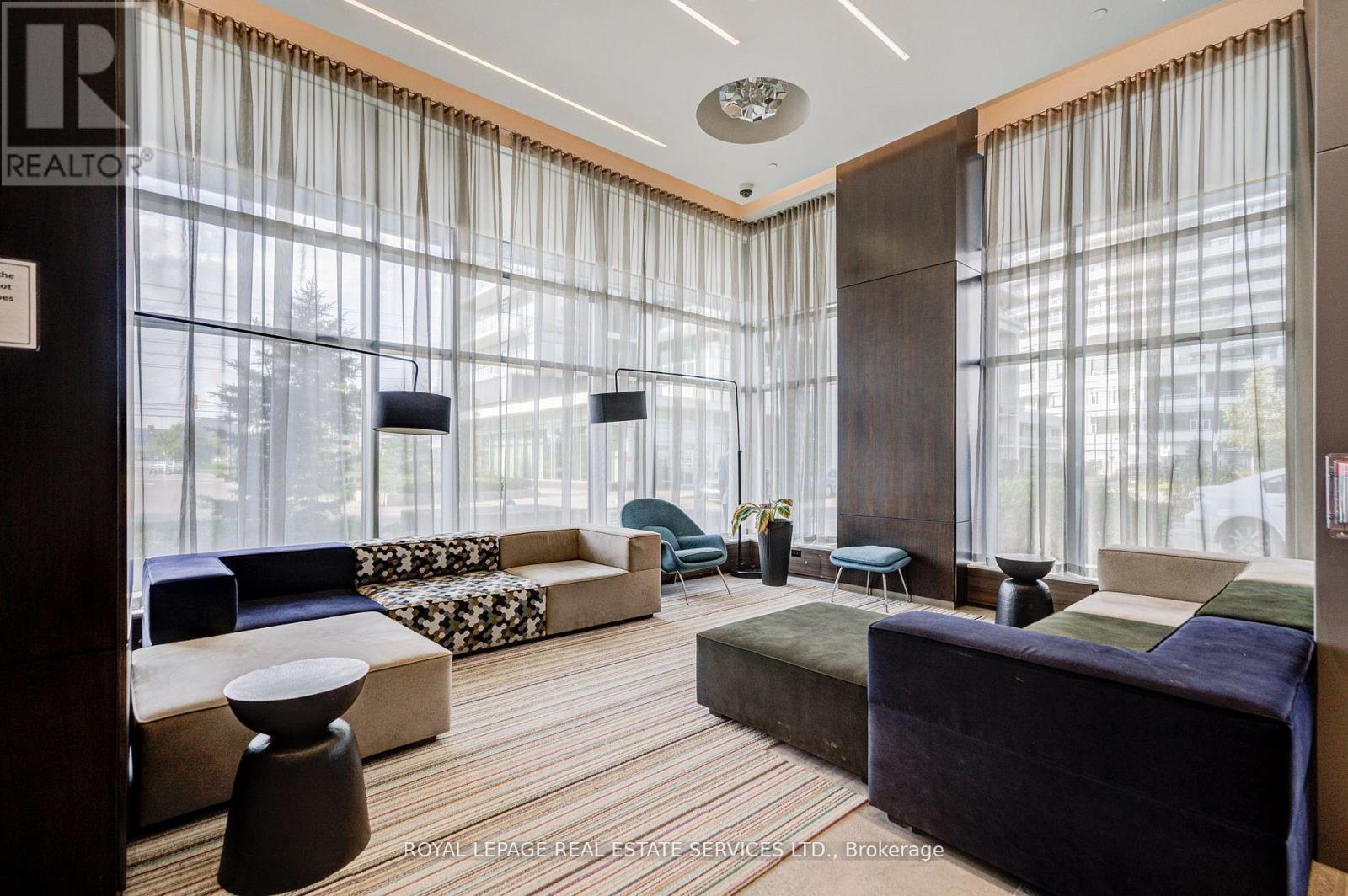 1008 - 2560 Eglinton Avenue W, Mississauga, Ontario  L5M 0Y3 - Photo 3 - W12500632