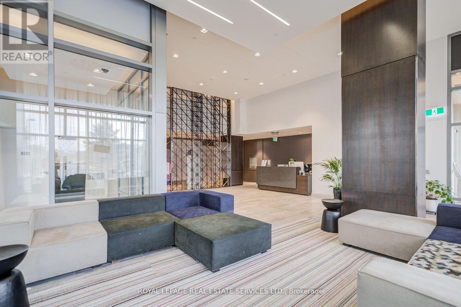 1008 - 2560 Eglinton Avenue W, Mississauga, Ontario  L5M 0Y3 - Photo 4 - W12500632