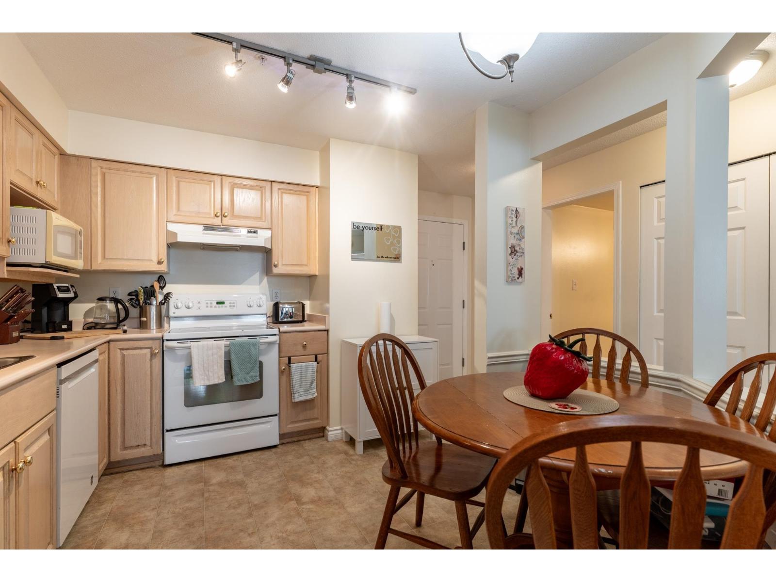 123 12101 80 Avenue, Surrey, British Columbia V3W 5V6 - Photo 9 - R3043554