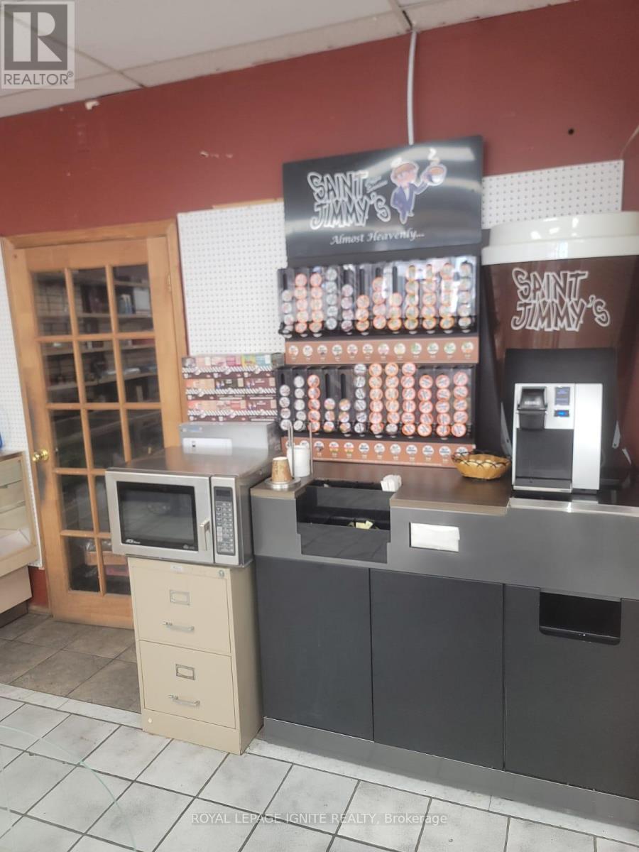 347 Erb Street W, Waterloo, Ontario  N2L 1W4 - Photo 10 - X12500618