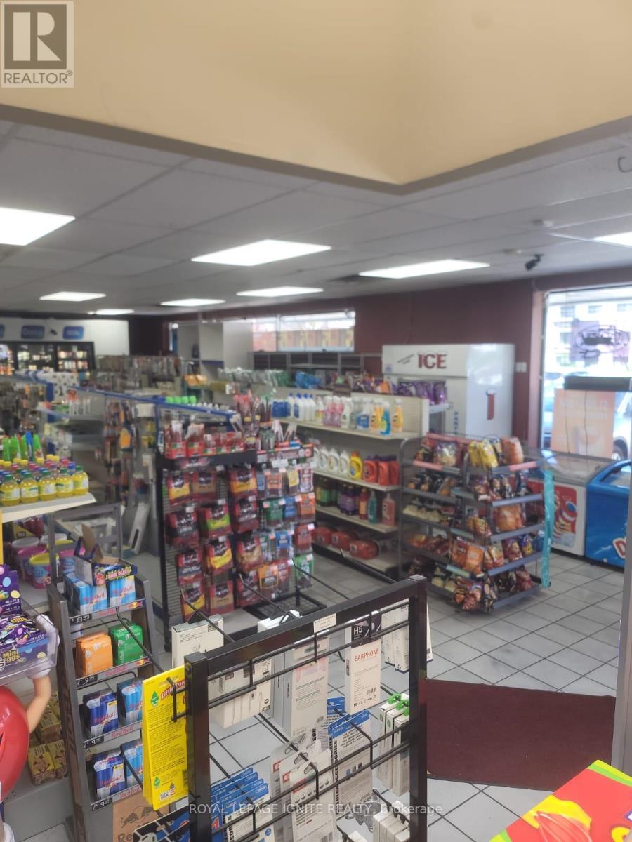 347 Erb Street W, Waterloo, Ontario  N2L 1W4 - Photo 12 - X12500618