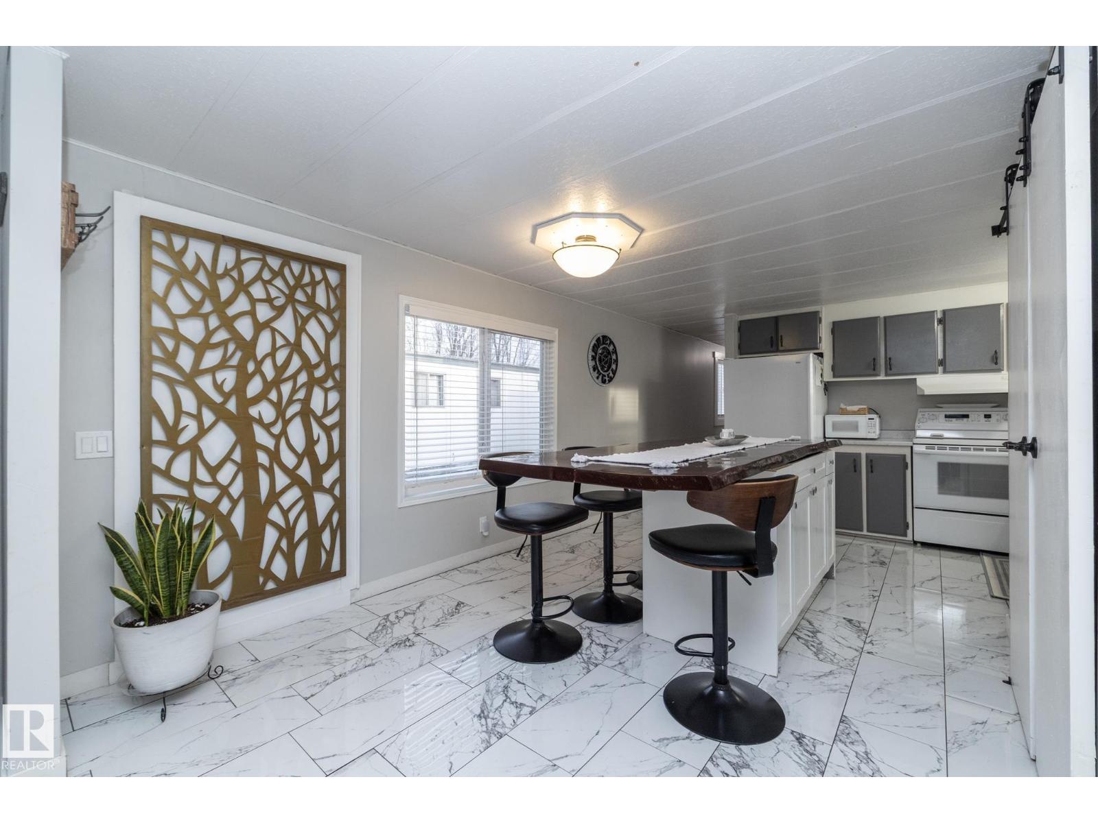 1011 West Mount Cr Nw, Edmonton, Alberta  T5S 1T6 - Photo 1 - E4464447