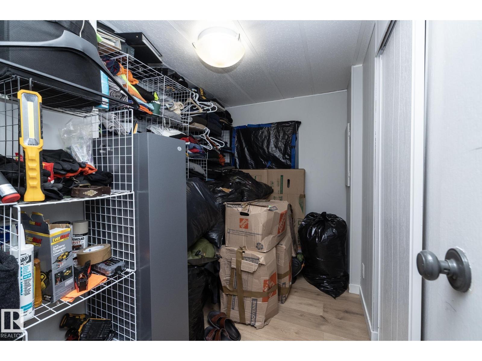 1011 West Mount Cr Nw, Edmonton, Alberta  T5S 1T6 - Photo 24 - E4464447