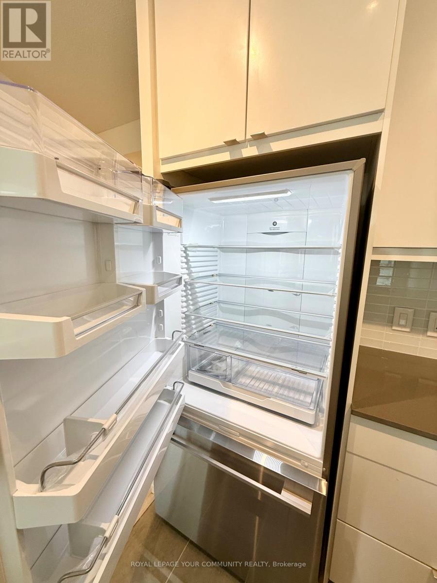 2525 - 3270 Sheppard Avenue E, Toronto, Ontario  M1T 3K3 - Photo 5 - E12500642