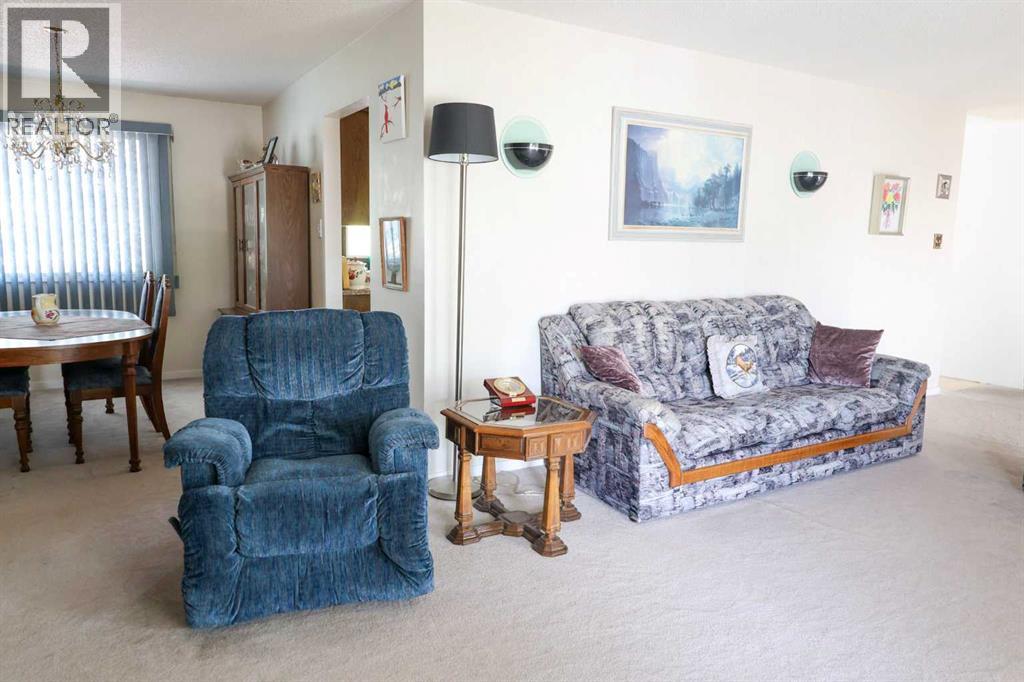 1356 Southdale Crescent Sw, Calgary, Alberta  T2W 1W2 - Photo 15 - A2248844