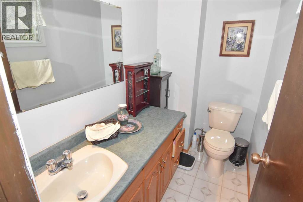 1356 Southdale Crescent Sw, Calgary, Alberta  T2W 1W2 - Photo 37 - A2248844