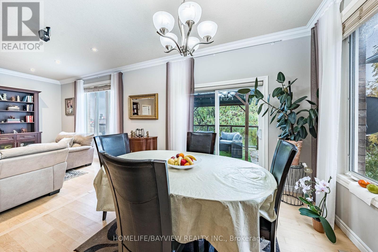 202 John Street W, Bradford West Gwillimbury (Bradford), Ontario  L3Z 1J5 - Photo 11 - N12500662