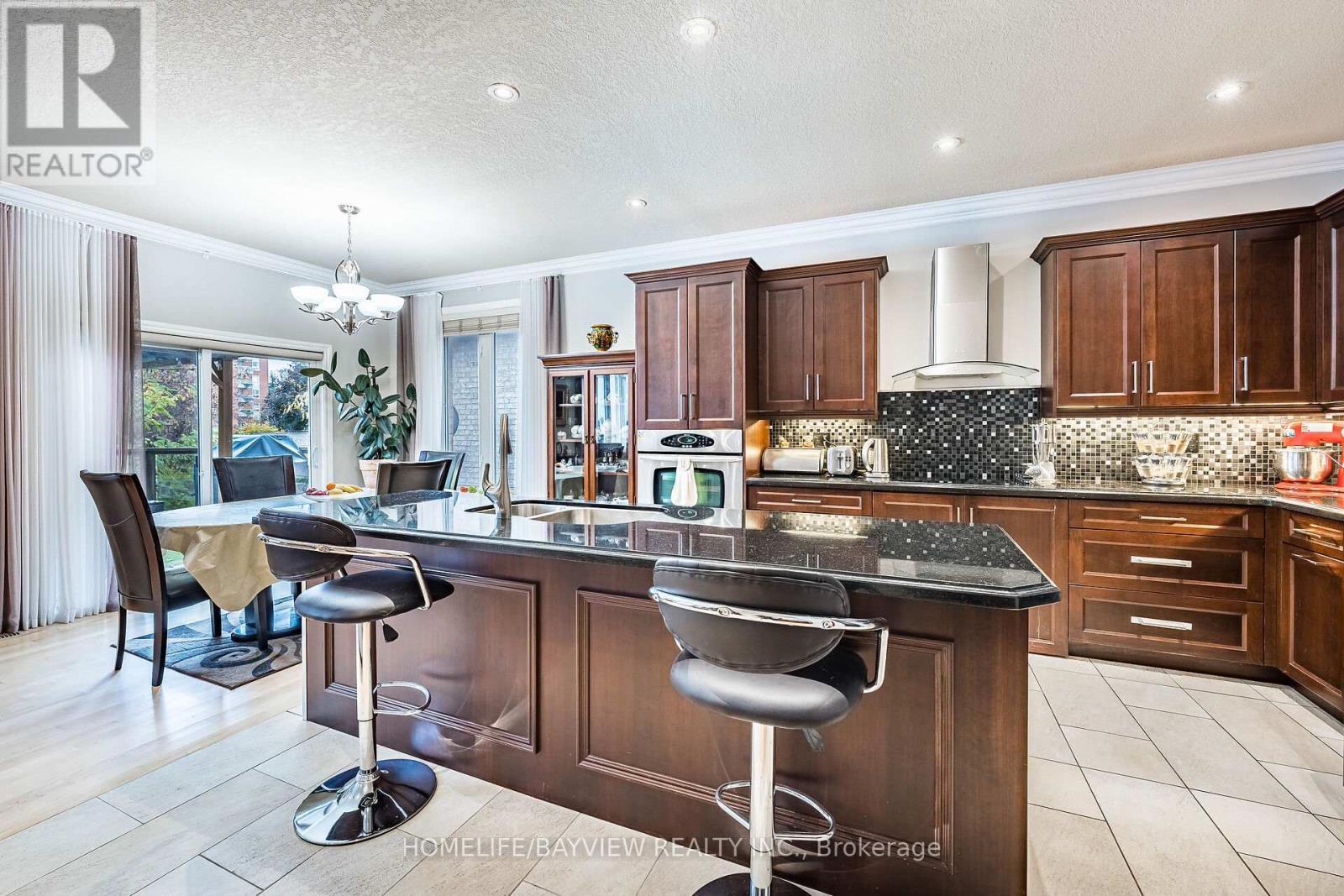 202 John Street W, Bradford West Gwillimbury (Bradford), Ontario  L3Z 1J5 - Photo 12 - N12500662