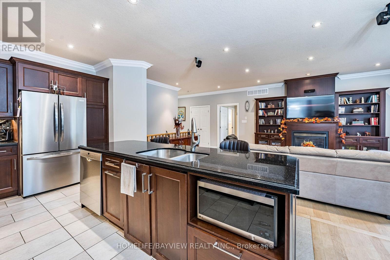 202 John Street W, Bradford West Gwillimbury (Bradford), Ontario  L3Z 1J5 - Photo 14 - N12500662