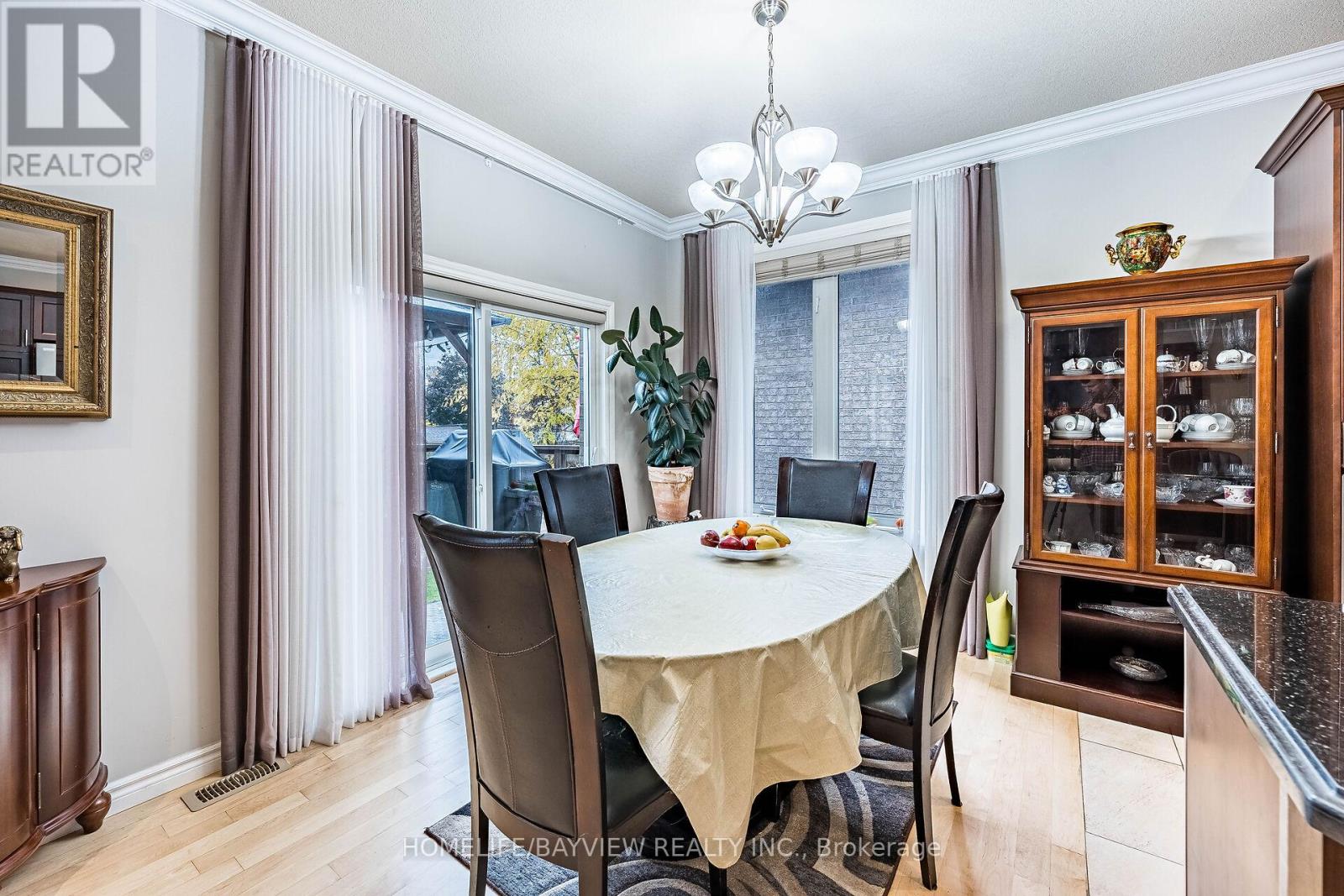 202 John Street W, Bradford West Gwillimbury (Bradford), Ontario  L3Z 1J5 - Photo 9 - N12500662