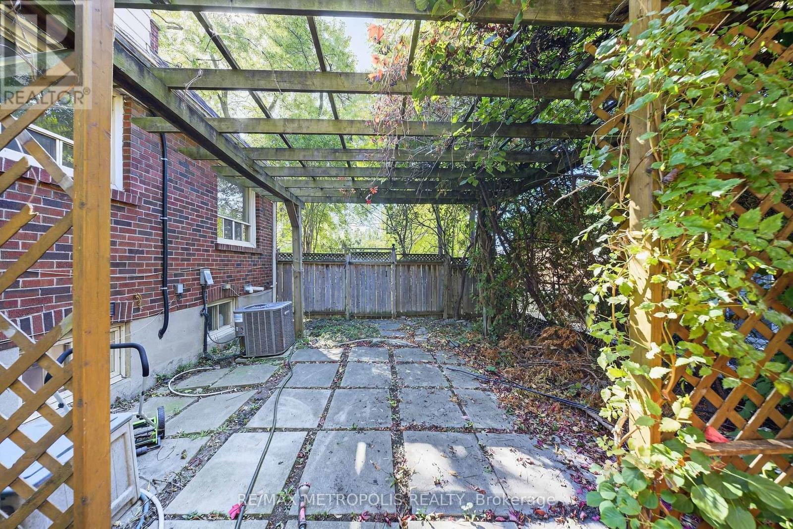 Main - 78 Harold Street, Brampton, Ontario  L6Y 1E4 - Photo 27 - W12500700