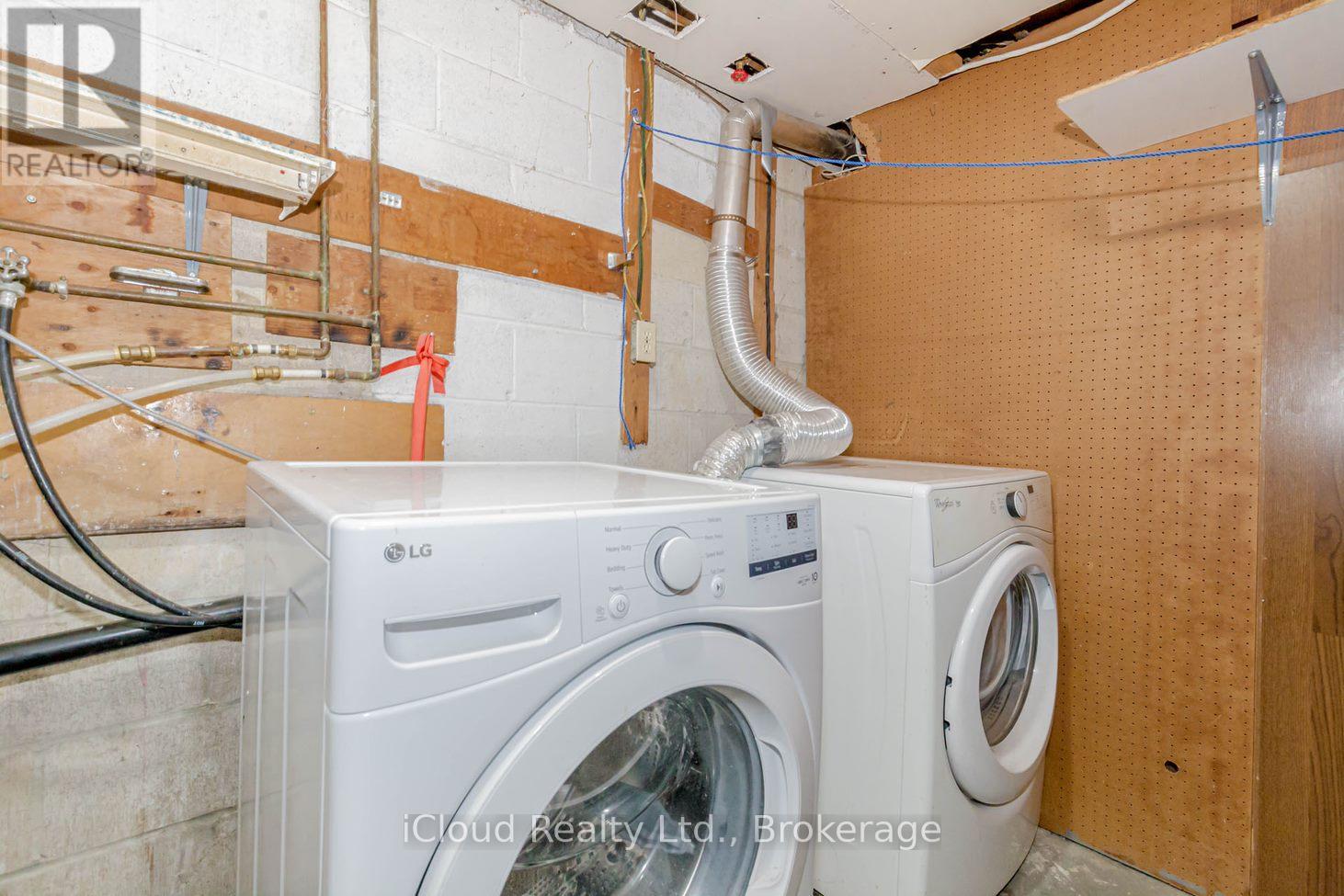 Unit 1 - 7406 Darcel Avenue E, Mississauga, Ontario  L4T 2X7 - Photo 19 - W12497808