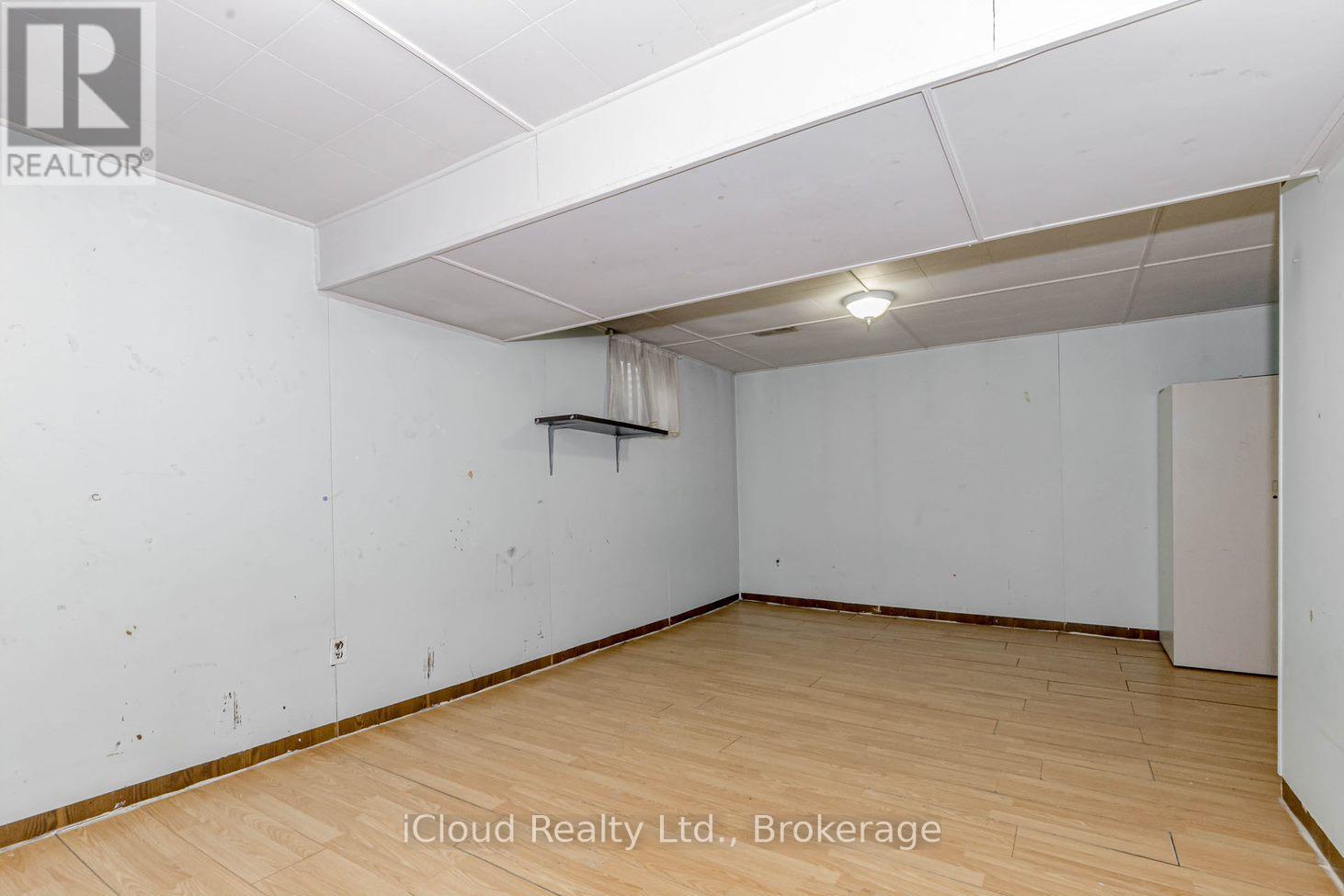 Unit 1 - 7406 Darcel Avenue E, Mississauga, Ontario  L4T 2X7 - Photo 25 - W12497808