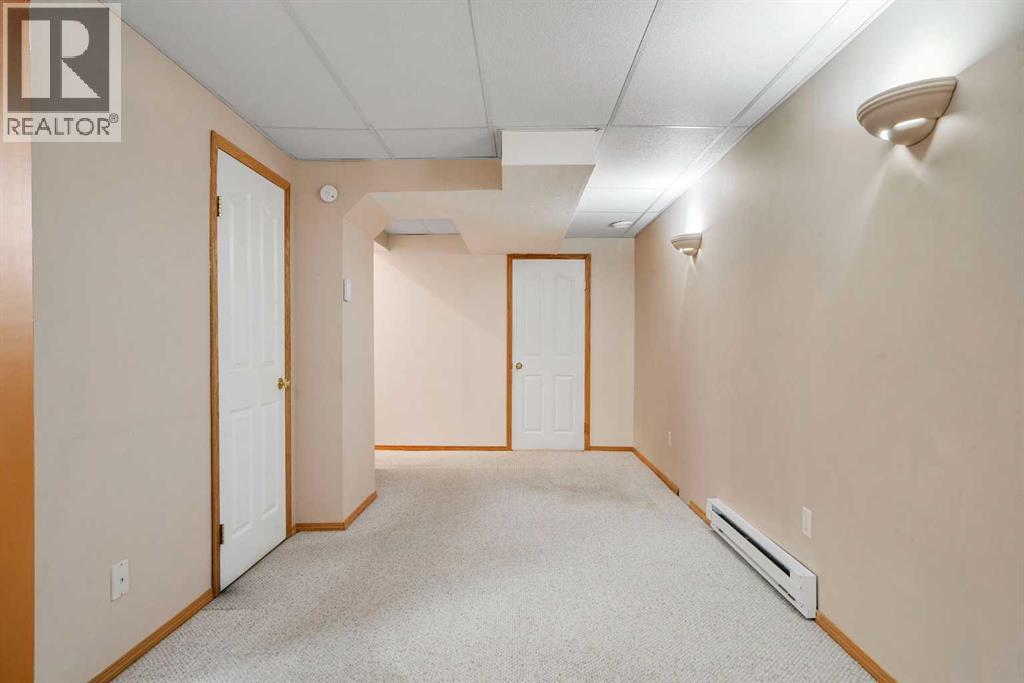 185 Mt Douglas Manor Se, Calgary, Alberta  T2Z 3C8 - Photo 25 - A2263822