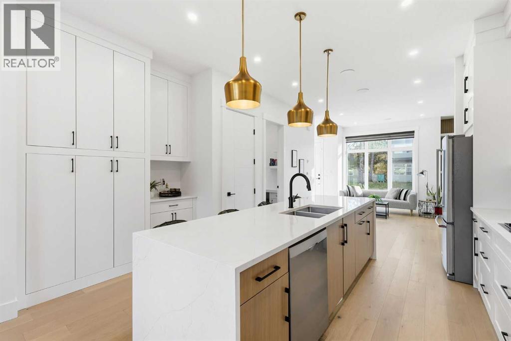 260 22 Avenue Ne, Calgary, Alberta  T2E 1T5 - Photo 11 - A2267476