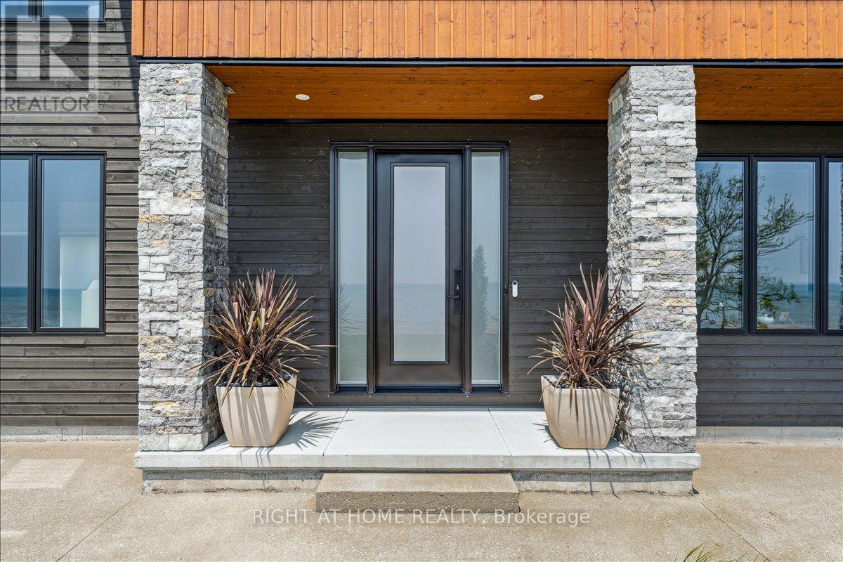 17 Bluewater Parkway, Haldimand, Ontario  N0A 1P0 - Photo 10 - X12500664