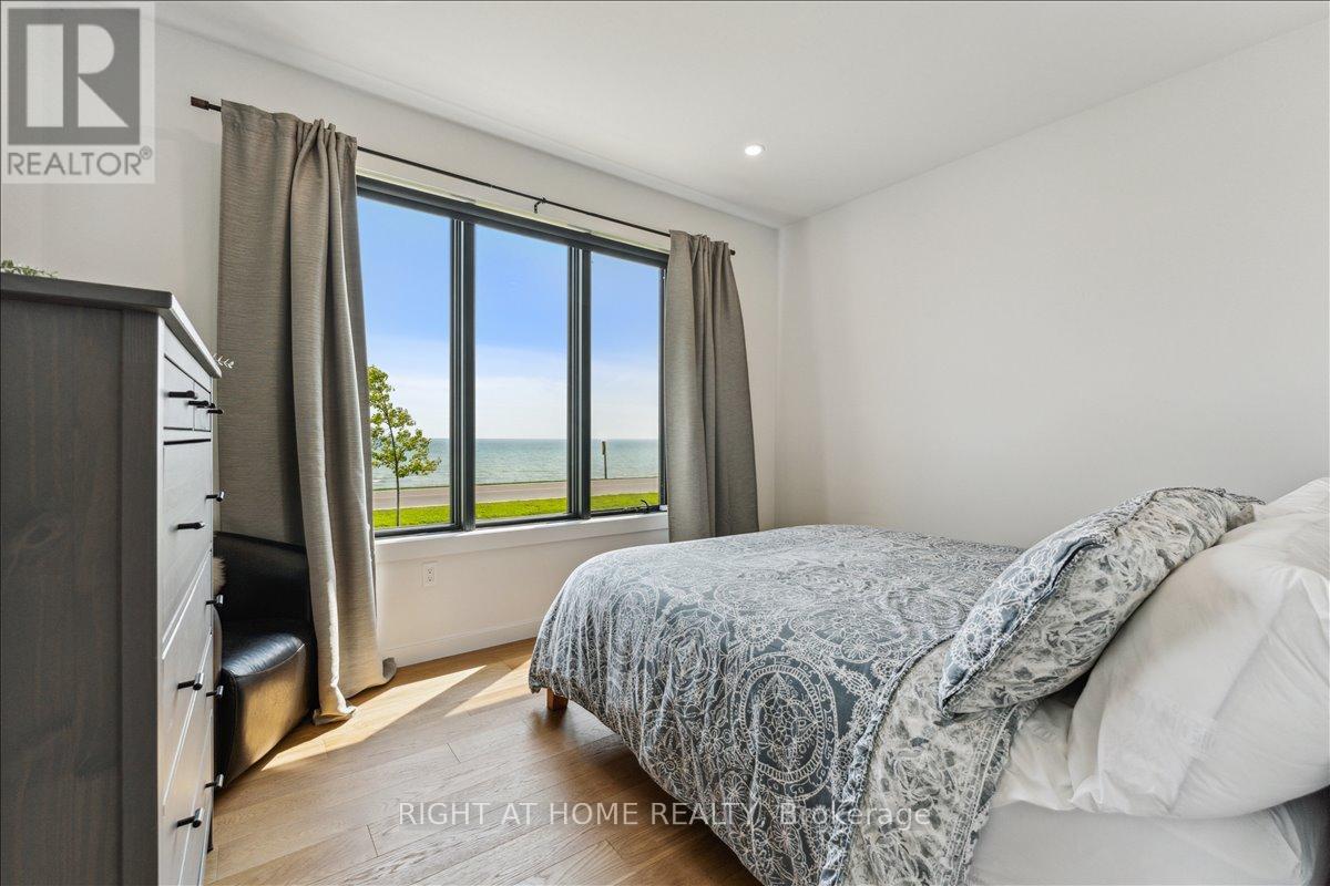 17 Bluewater Parkway, Haldimand, Ontario  N0A 1P0 - Photo 16 - X12500664