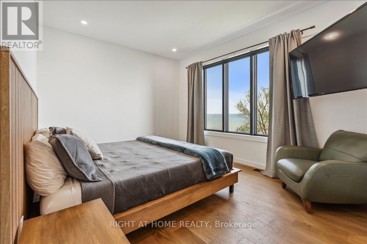 17 Bluewater Parkway, Haldimand, Ontario  N0A 1P0 - Photo 32 - X12500664