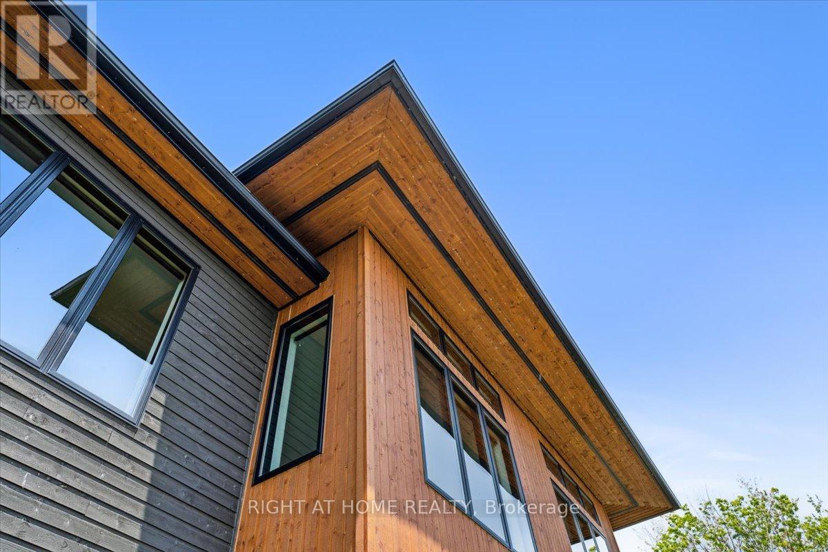 17 Bluewater Parkway, Haldimand, Ontario  N0A 1P0 - Photo 6 - X12500664